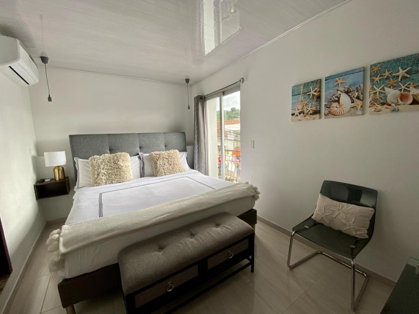 Deluxe Double Room with Balcony photo 1