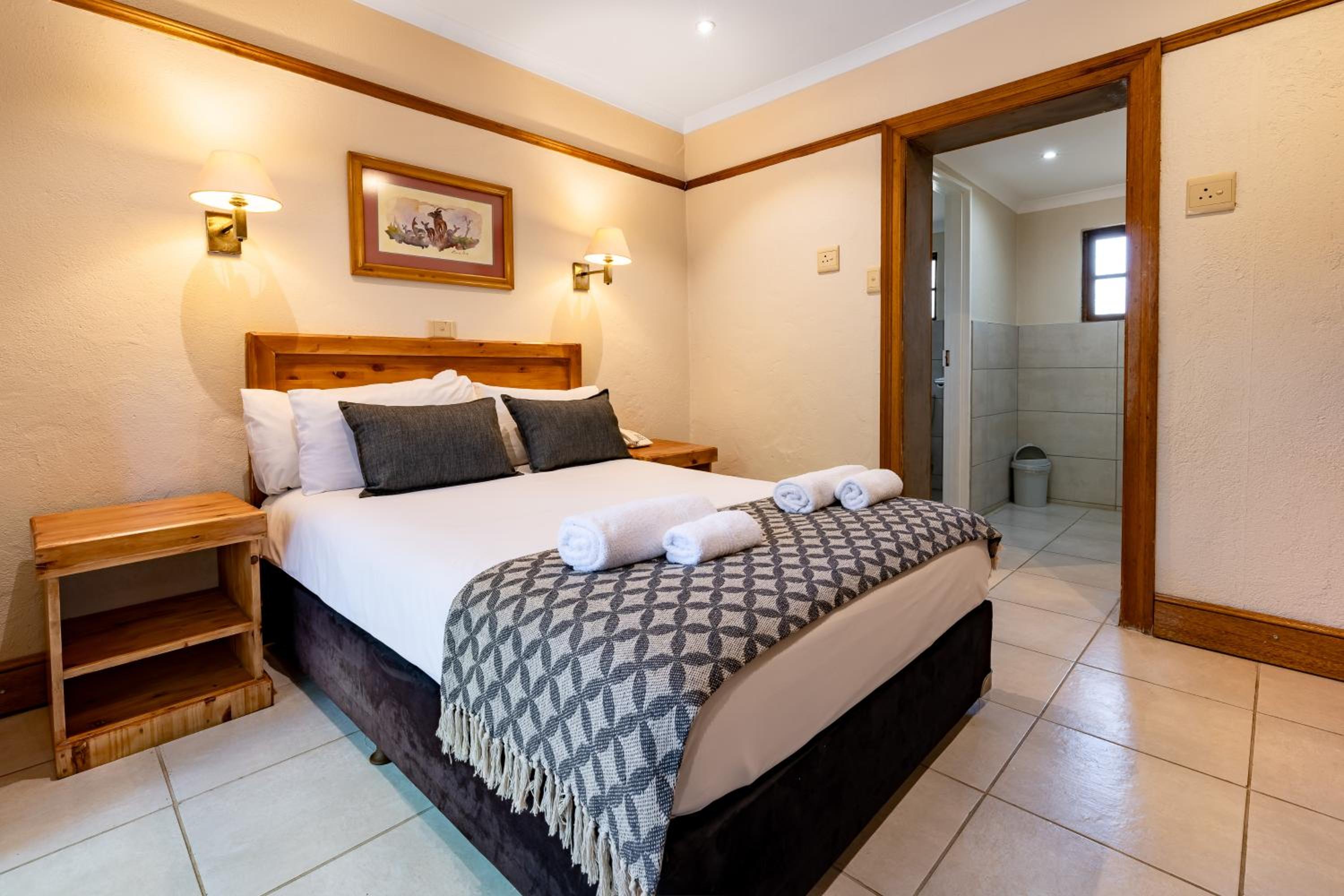 Double Room with Garden View - Photo 3