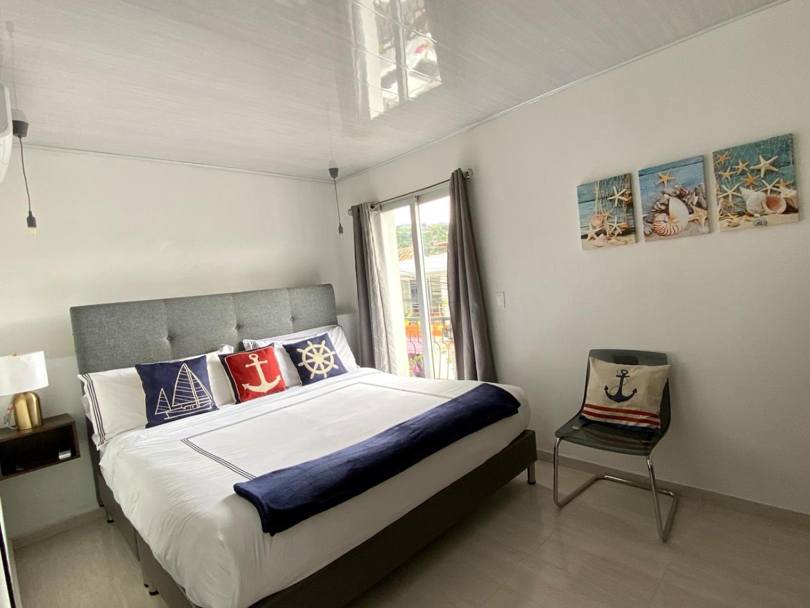 Deluxe Double Room with Balcony photo 3