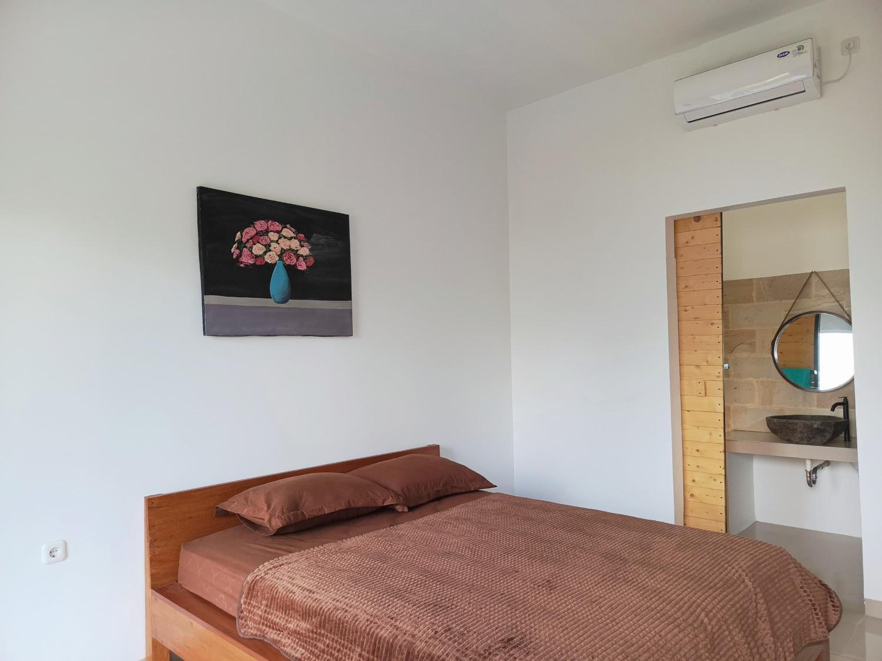 Standard Double Room - Photo 16
