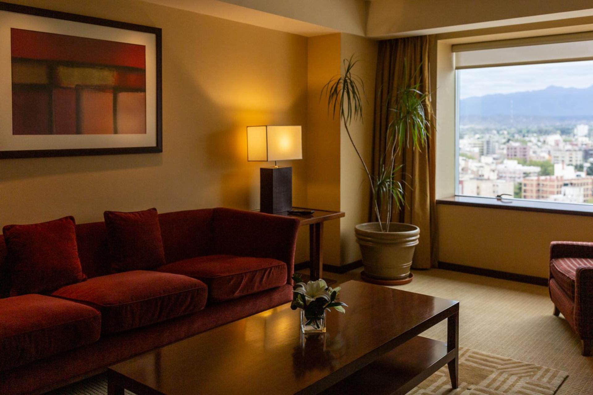 1 King Bed 1 Bedroom Suite