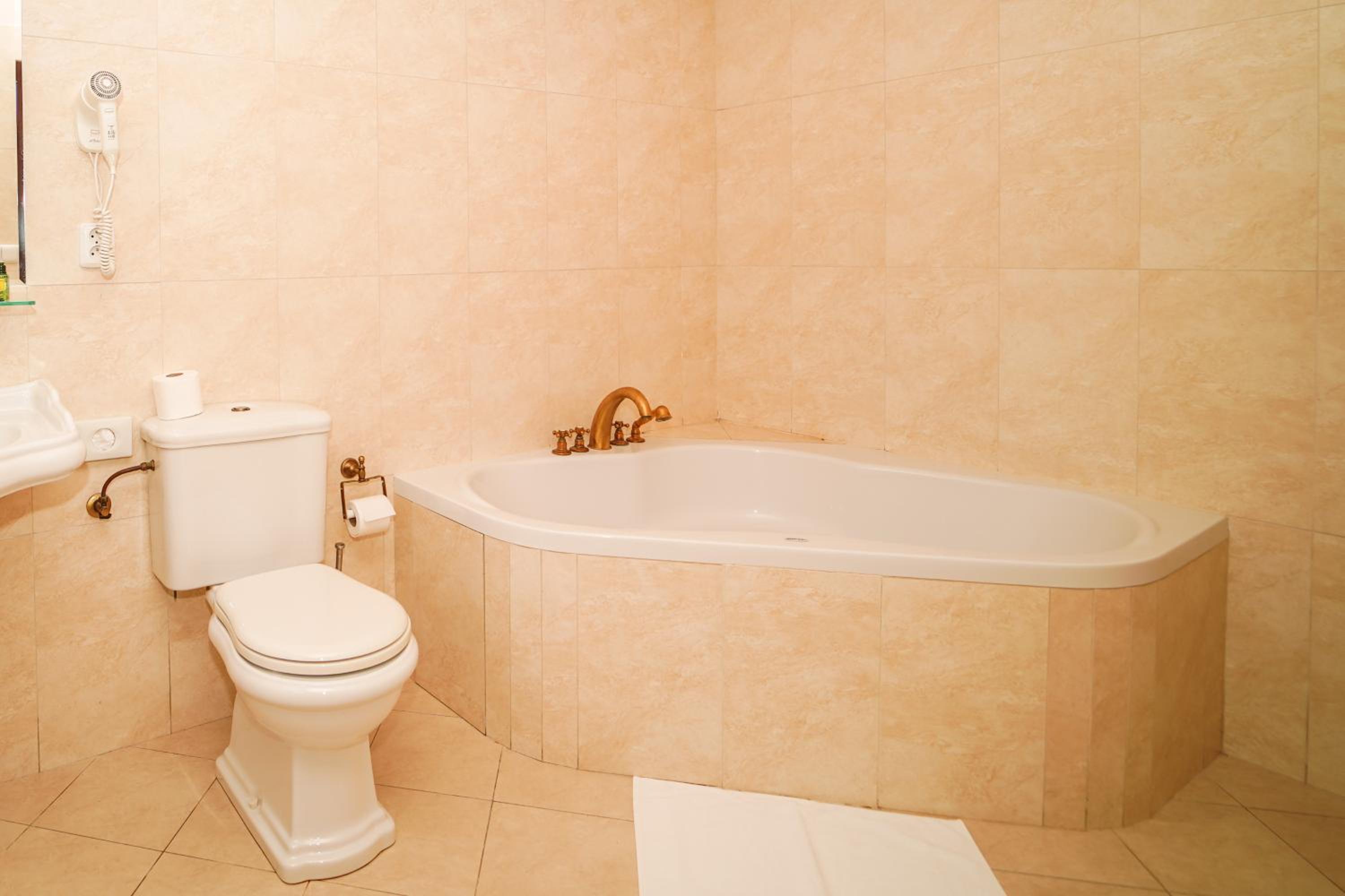Superior Double or Twin Room - Photo 7