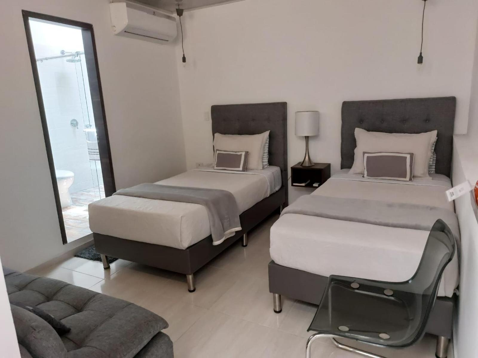 Twin Room photo 2