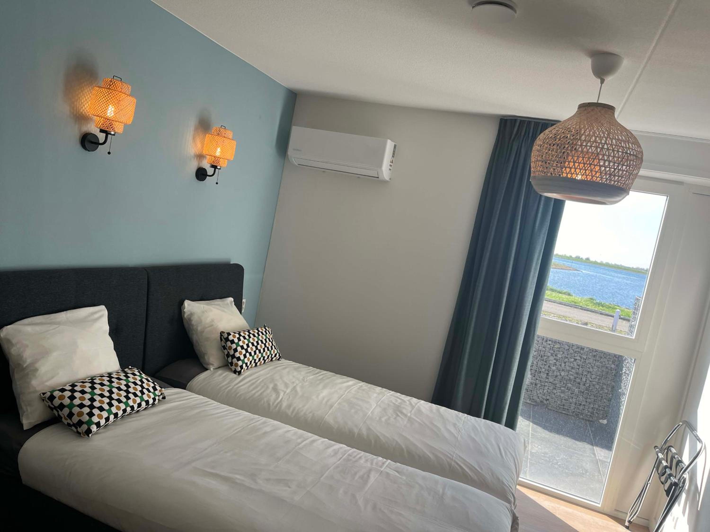 Apartment with Terrace - Photo 20