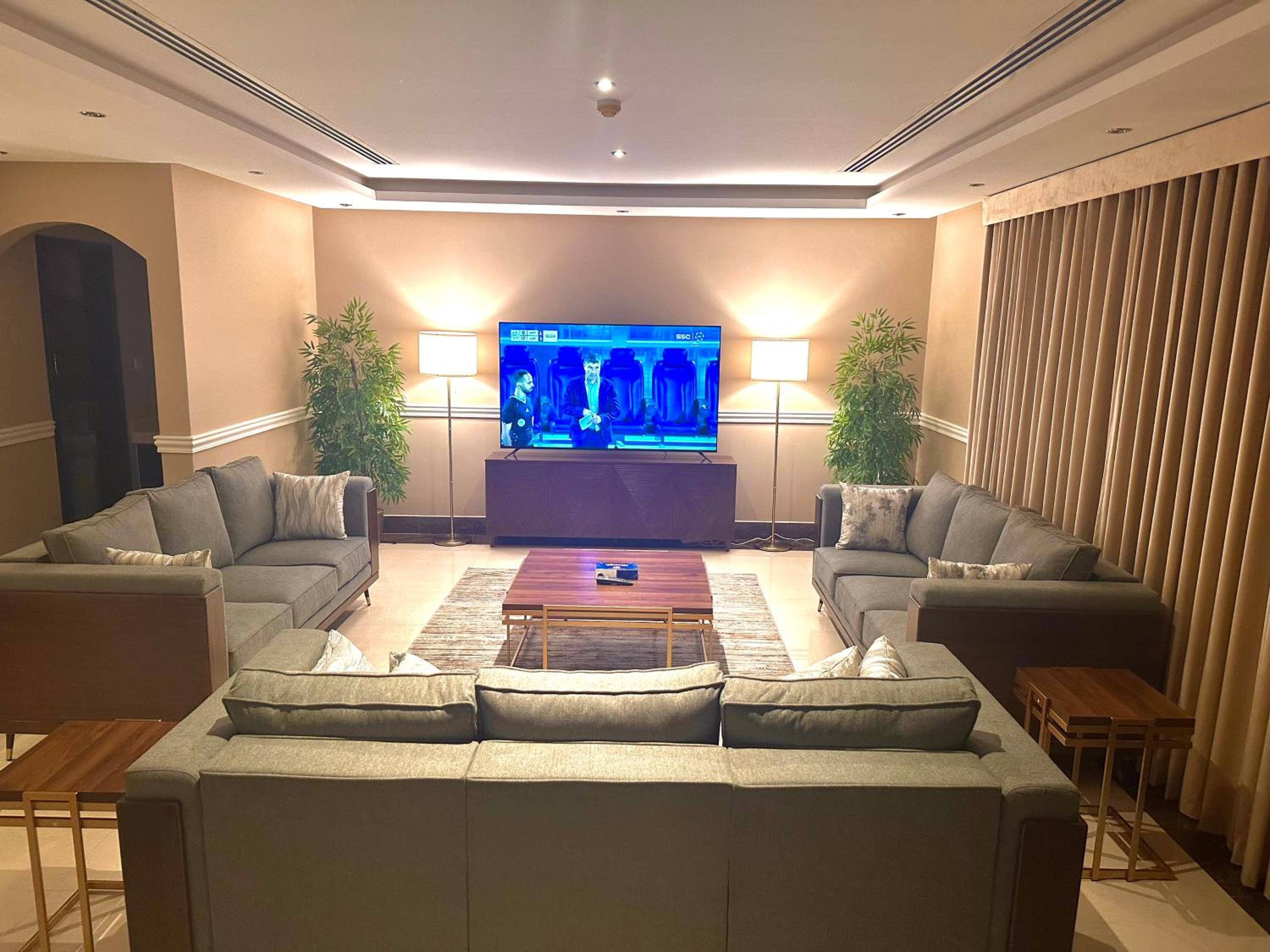 Executive Suite photo 3