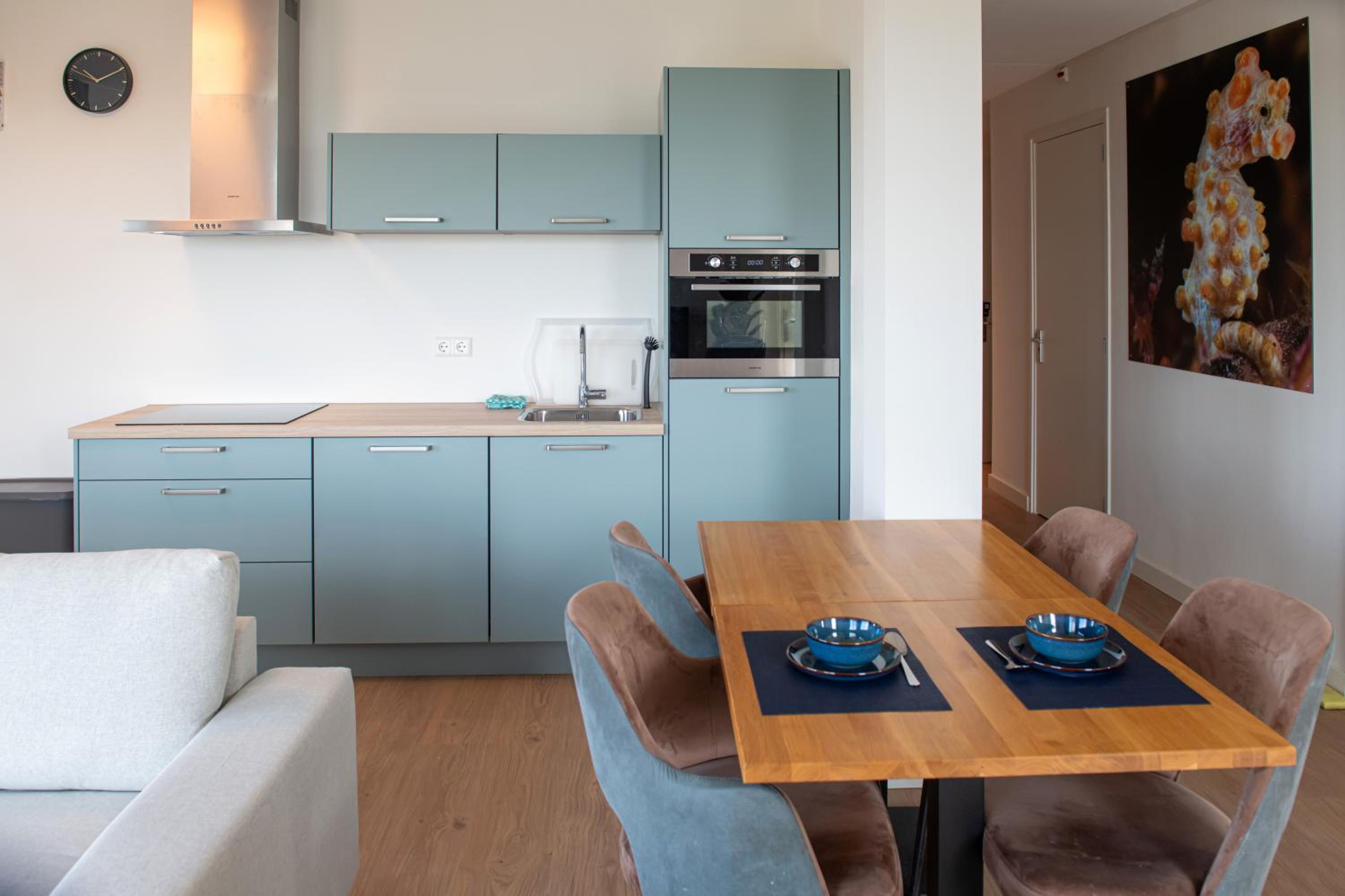 Apartment with Terrace - Photo 34