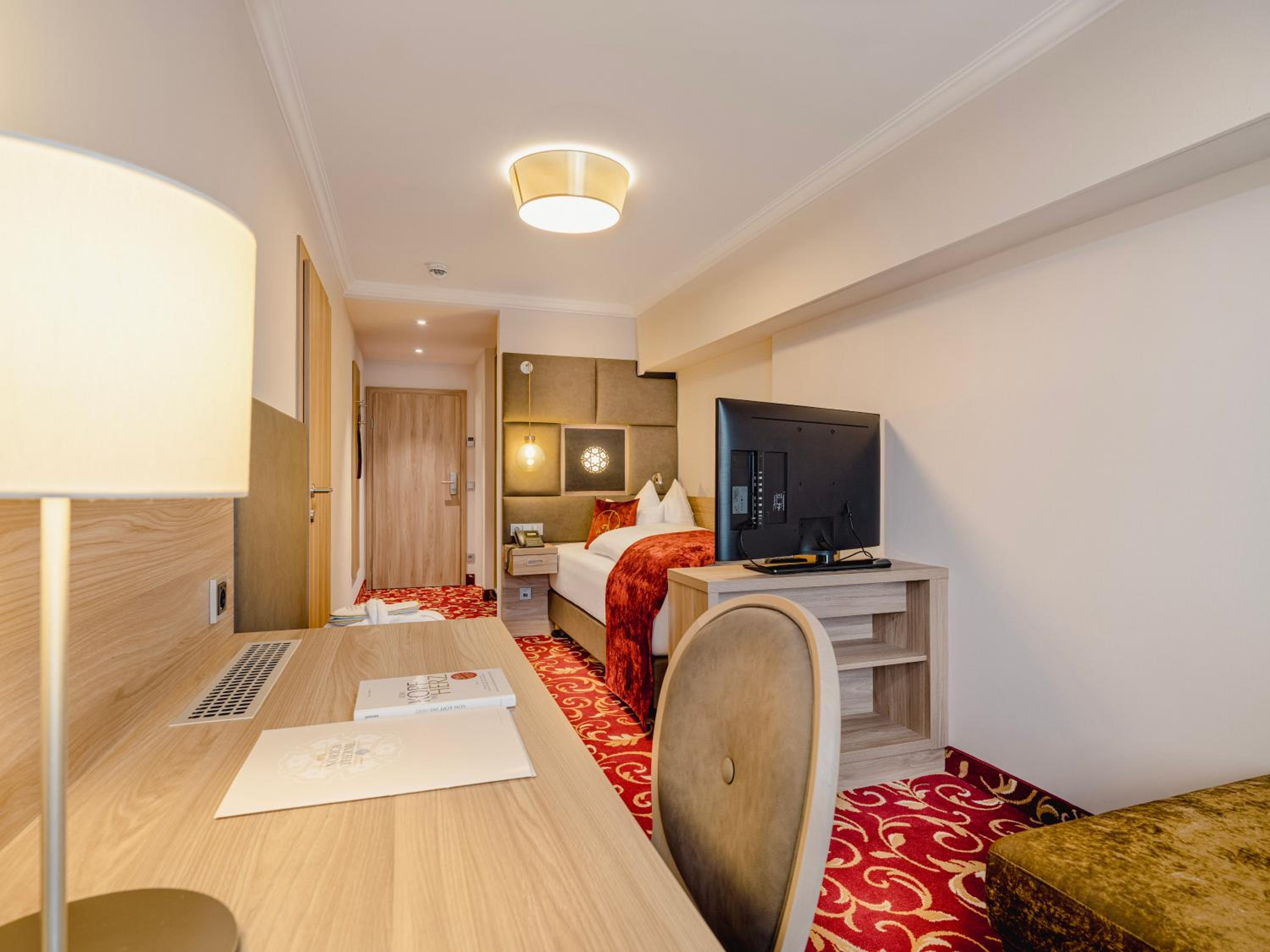 Single Room - Free access to Alpentherme photo 2