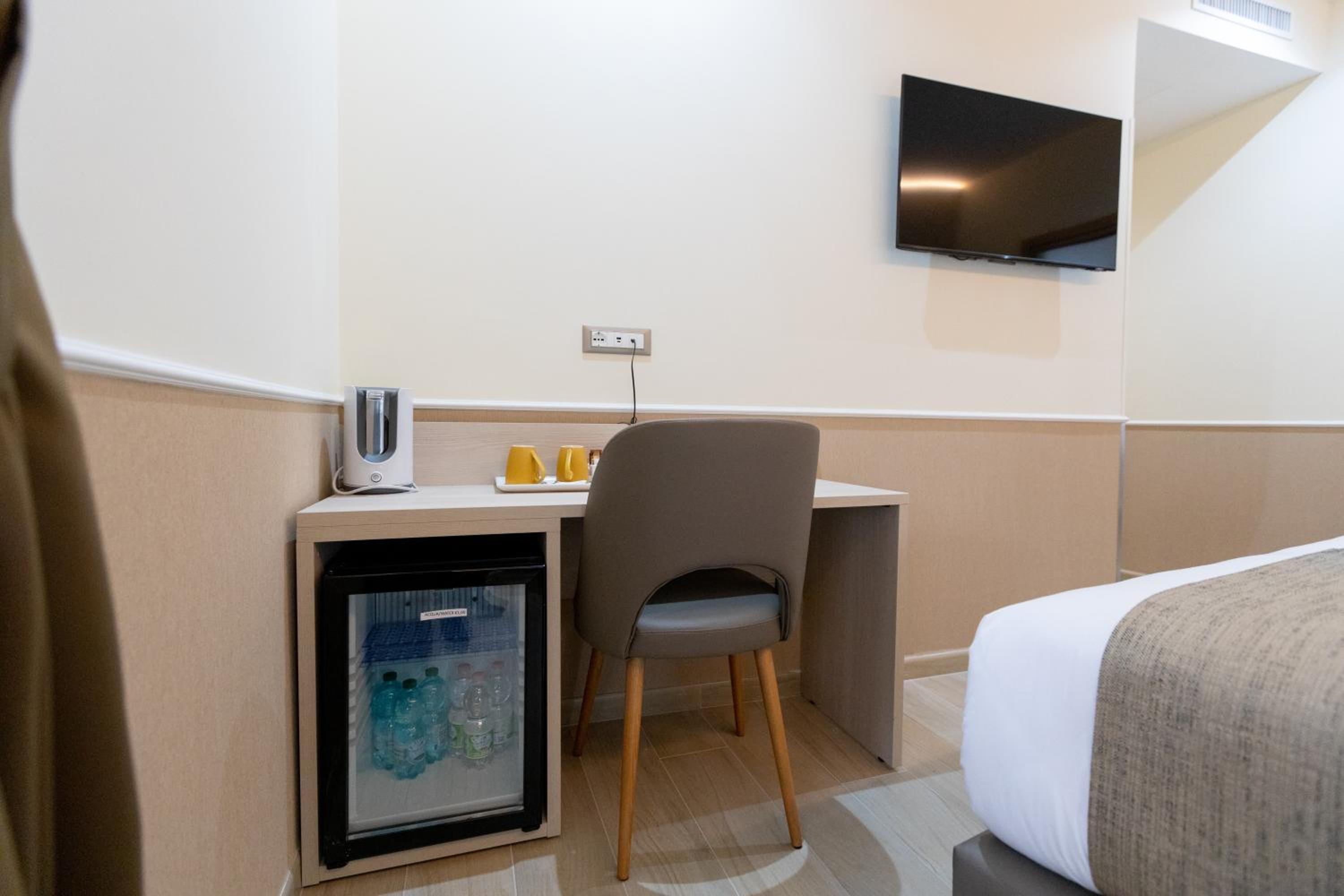 Deluxe Double or Twin Room photo 2