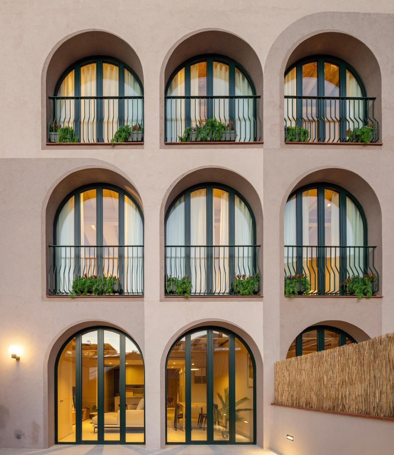 Two-Bedroom Apartment with Balcony and Terrace photo 3