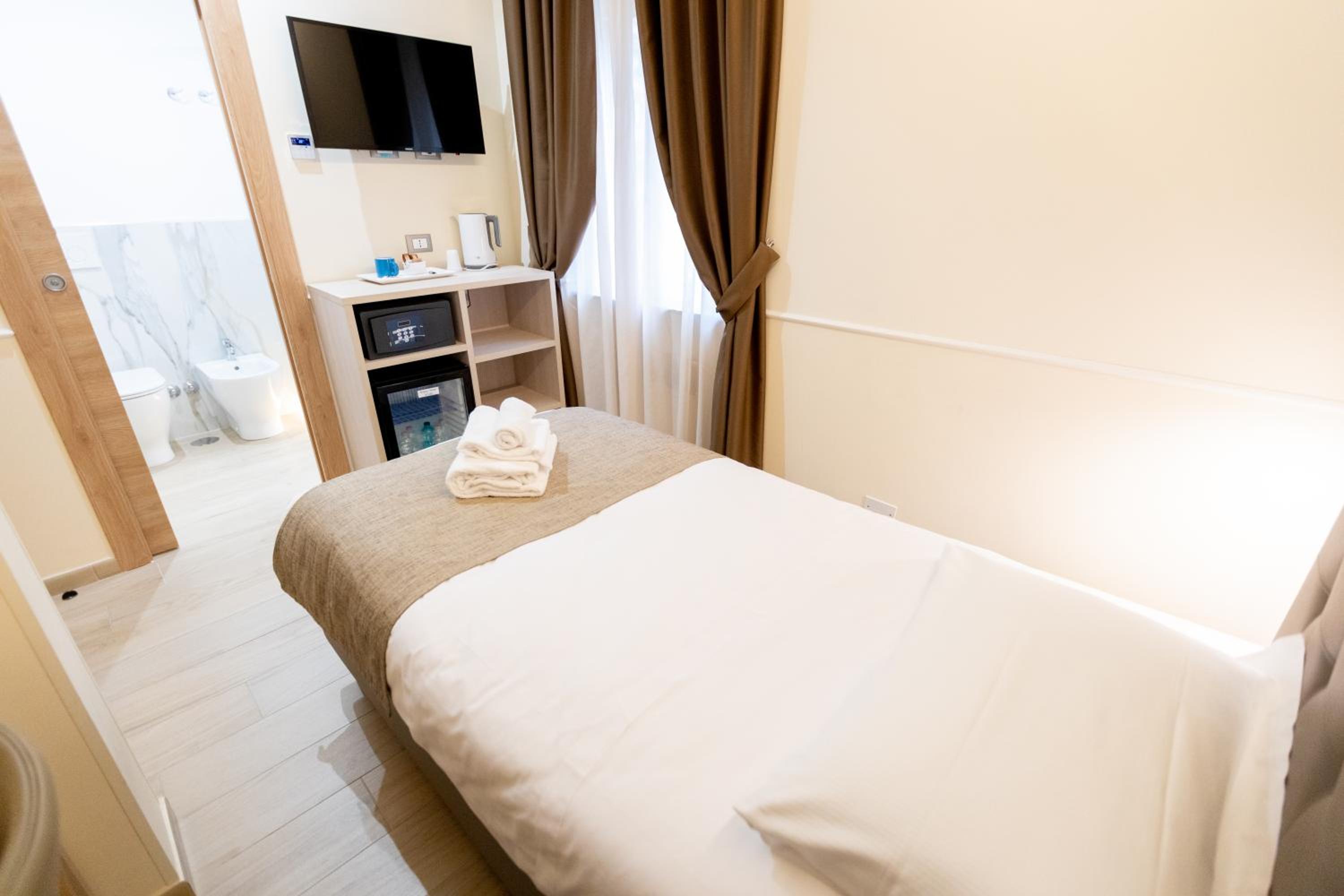Standard Single Room photo 3