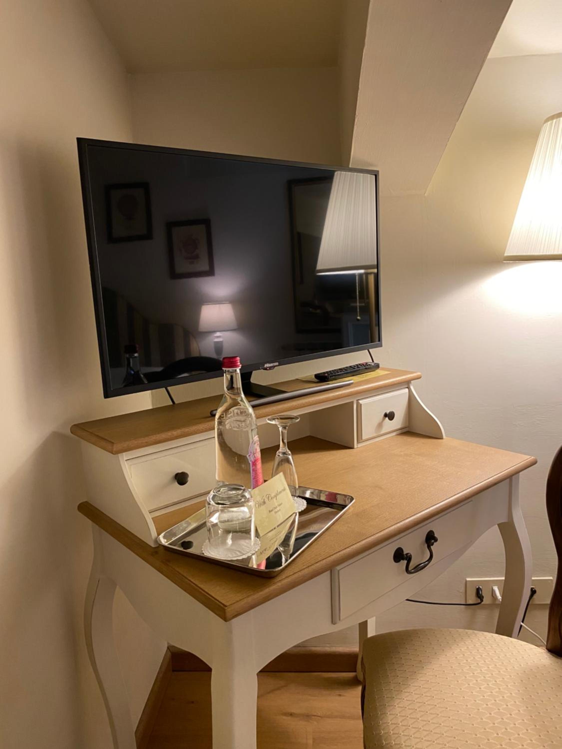 Single Room photo 2