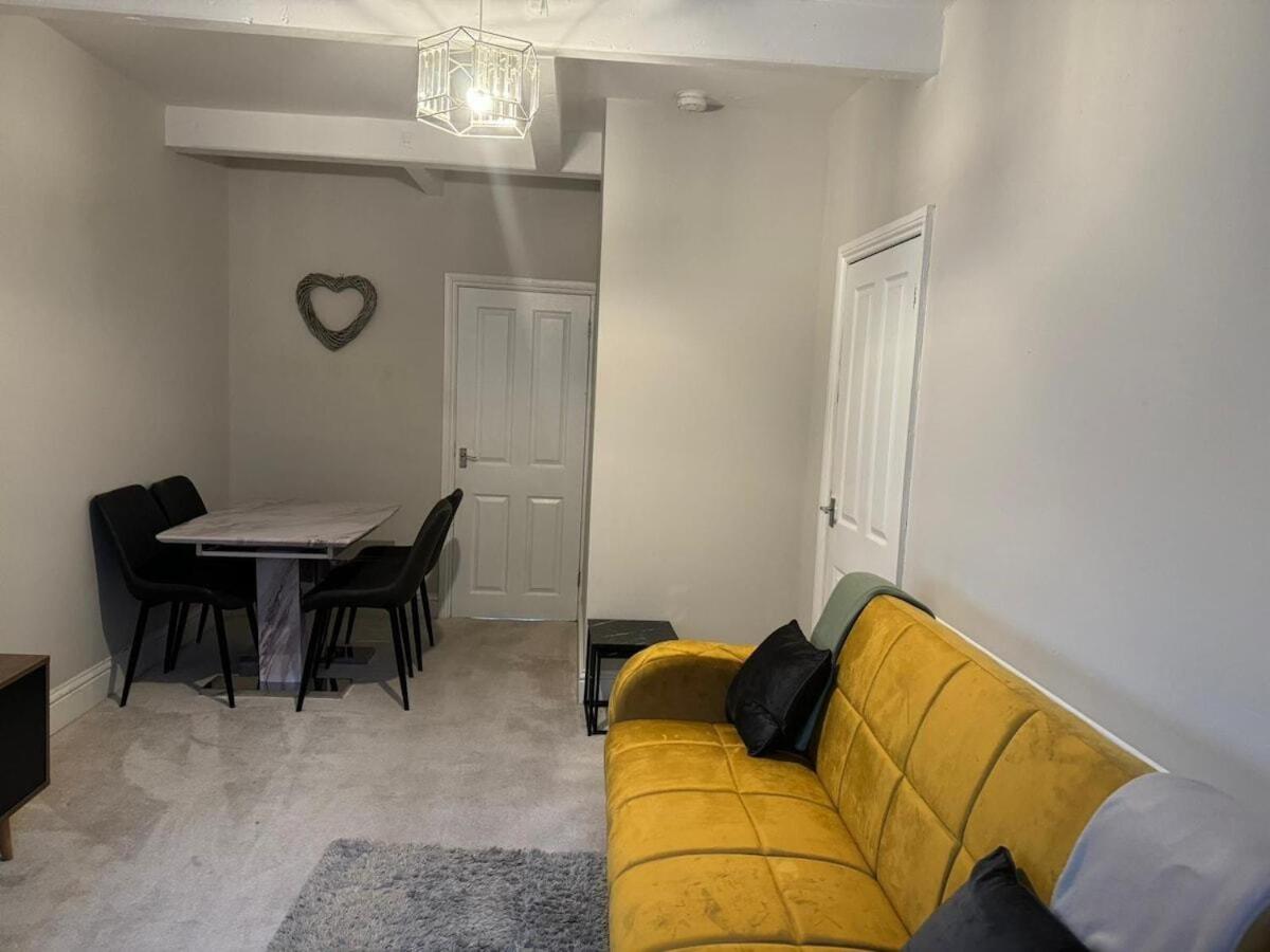 Three-Bedroom Cottage photo 2