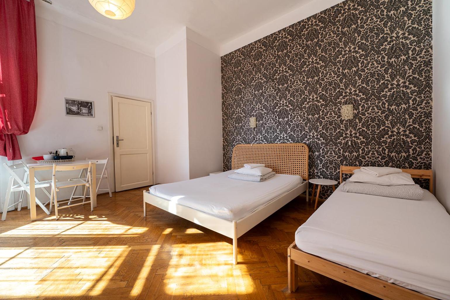 Triple Room with Private Bathroom - Photo 1