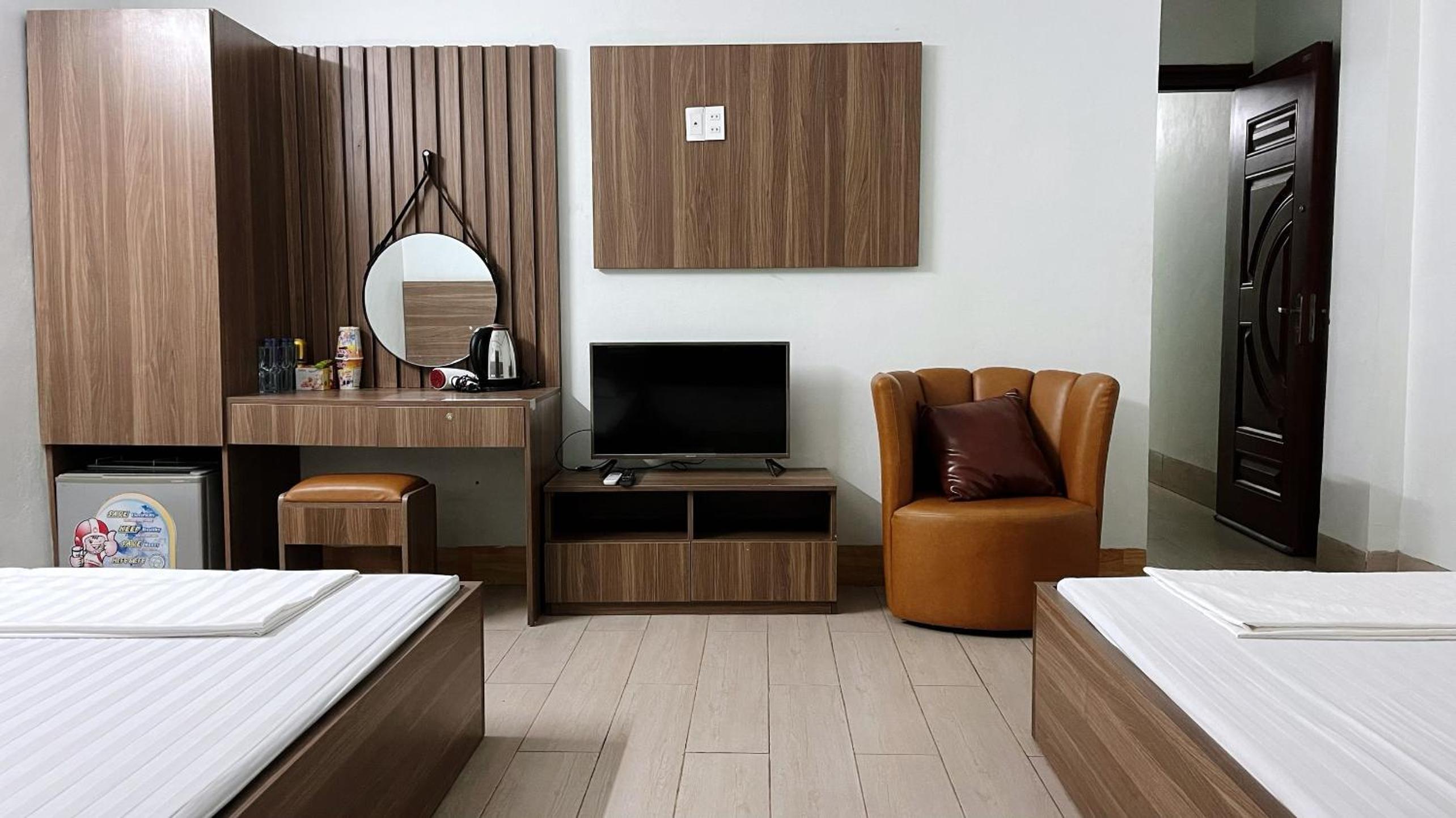 Large Double or Twin Room photo 3