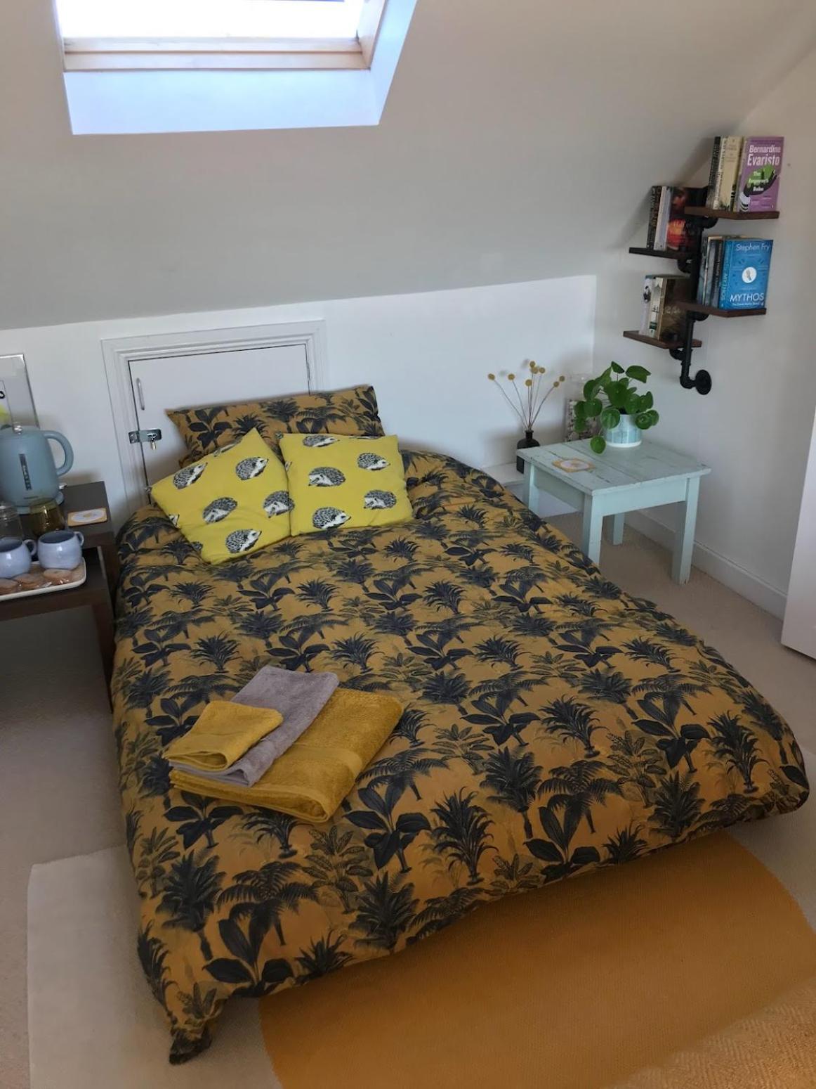 Quadruple Room with Private Bathroom