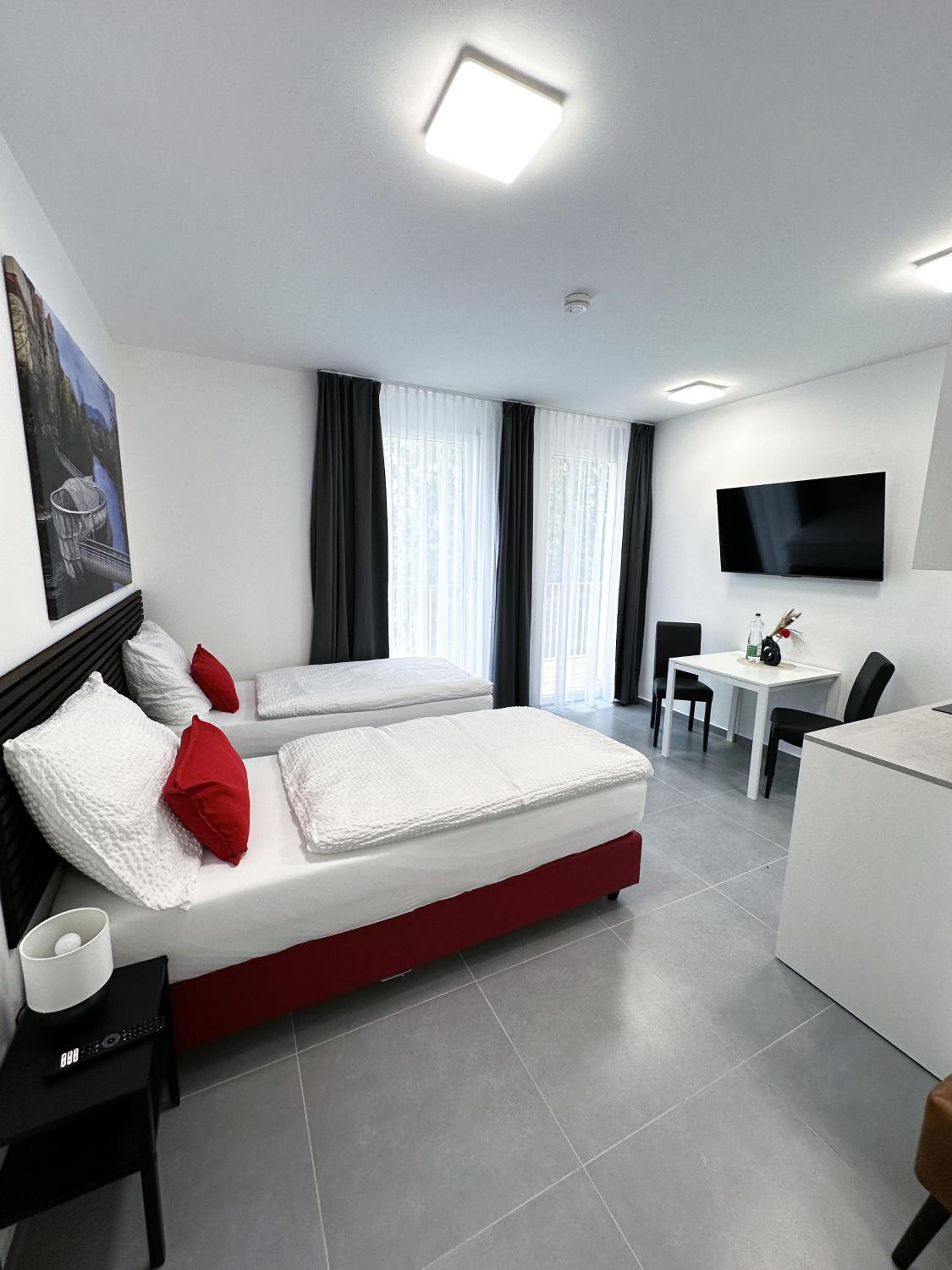 Deluxe Twin Room photo 3