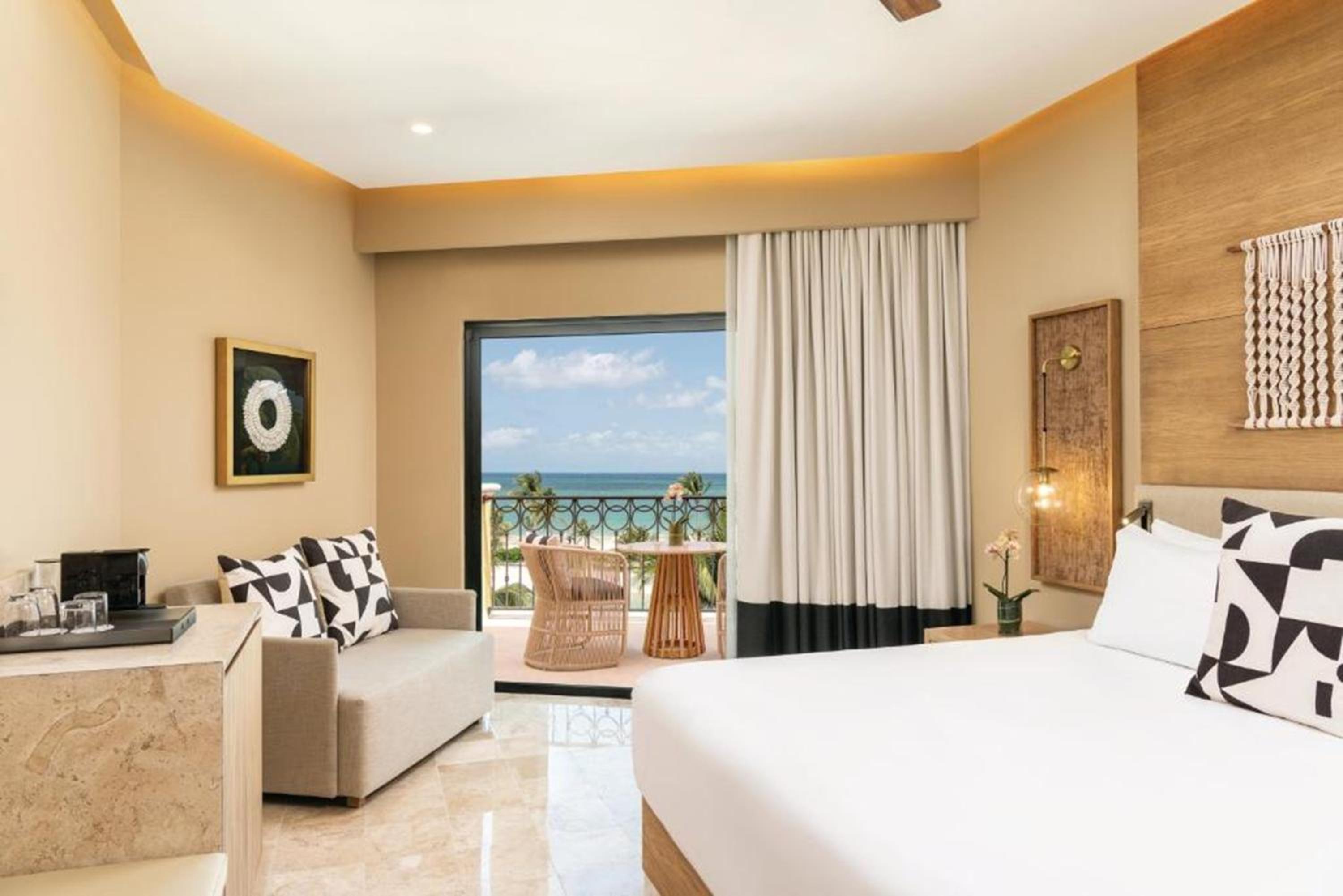 Master King Suite with Ocean Front View - Photo 1
