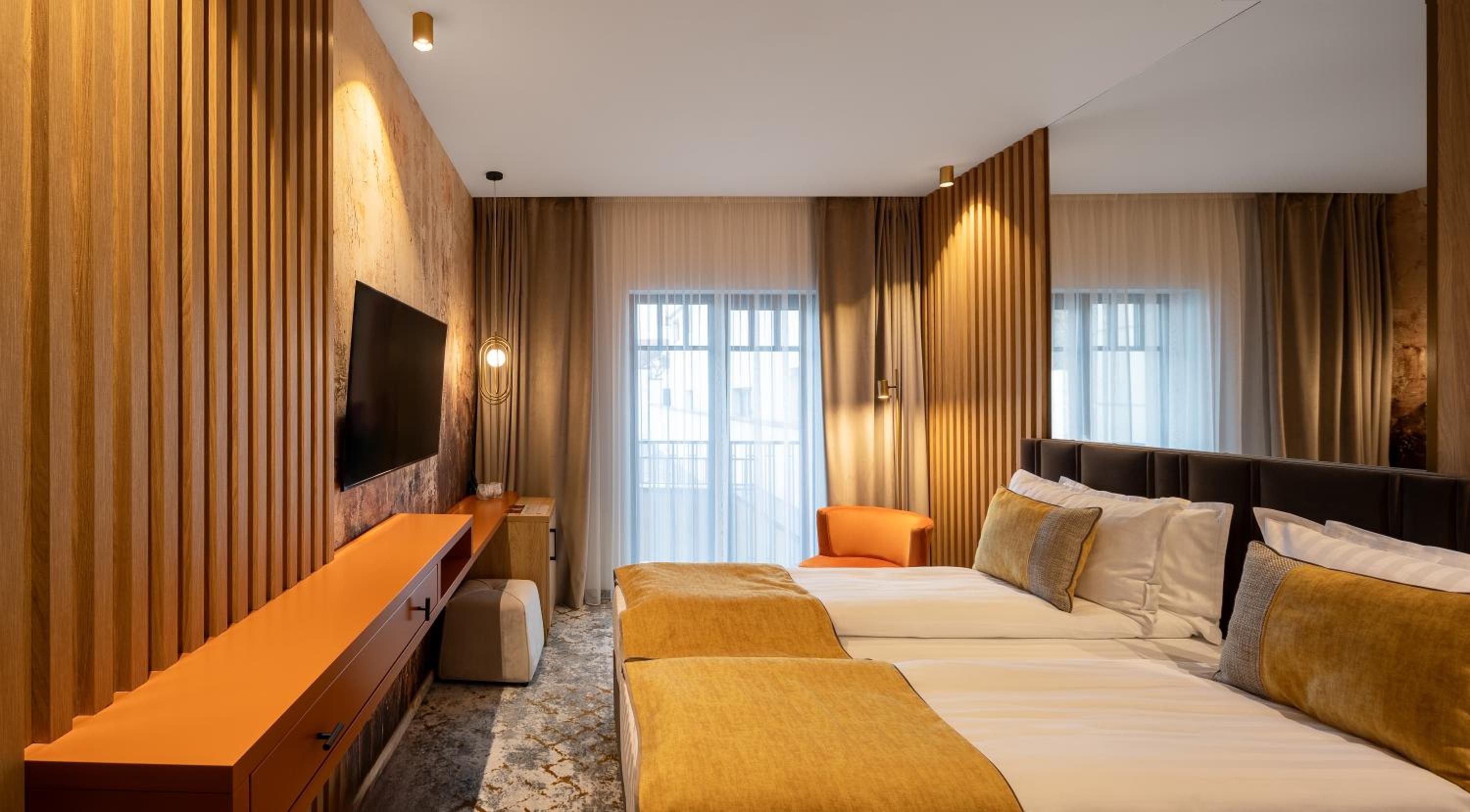 Double Room - Photo 19