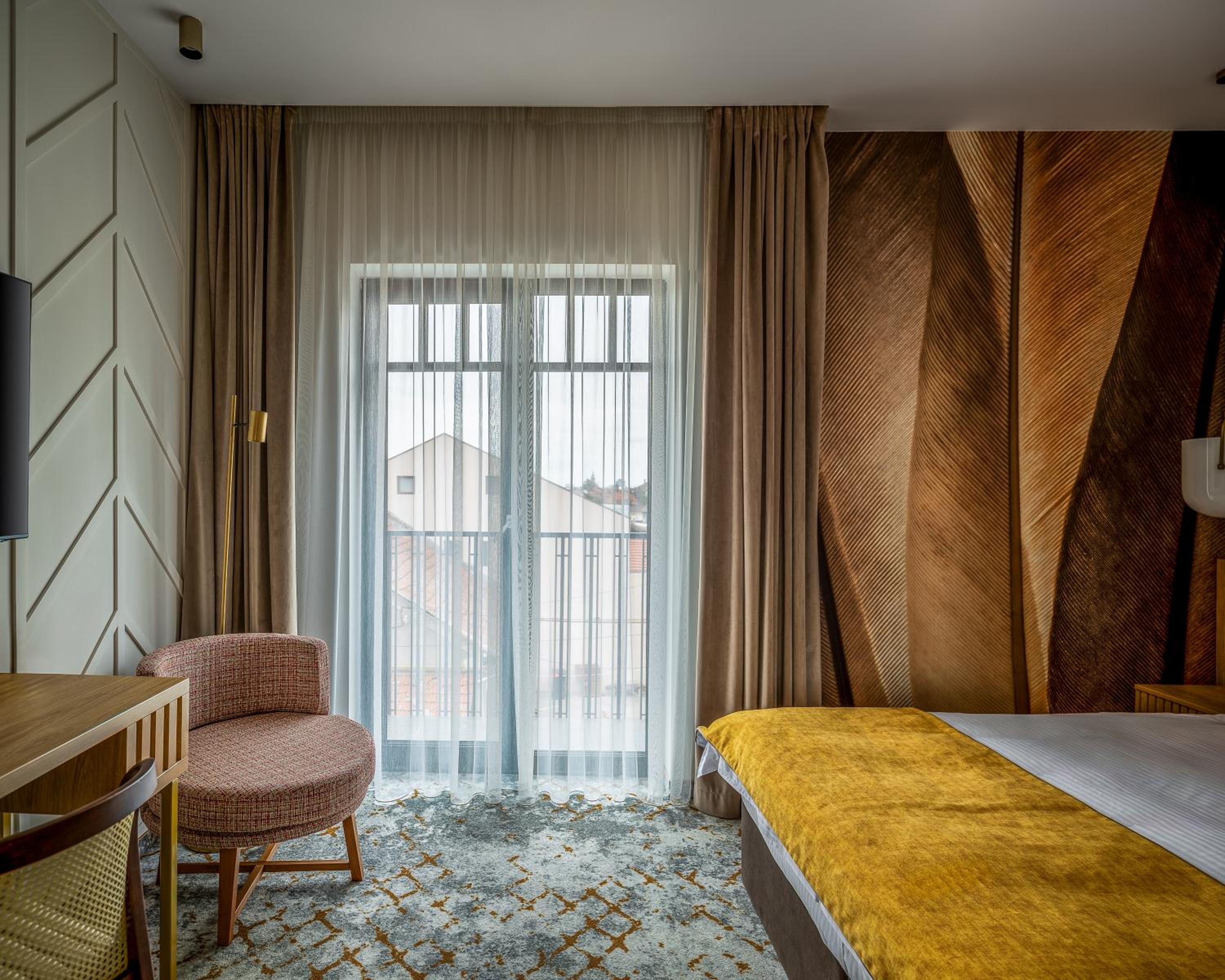 Double Room - Photo 28