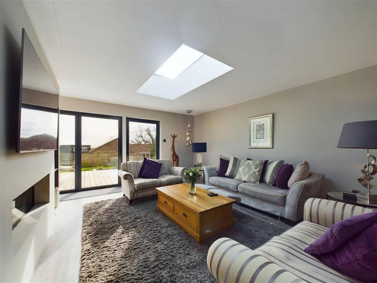 Villa photo 3