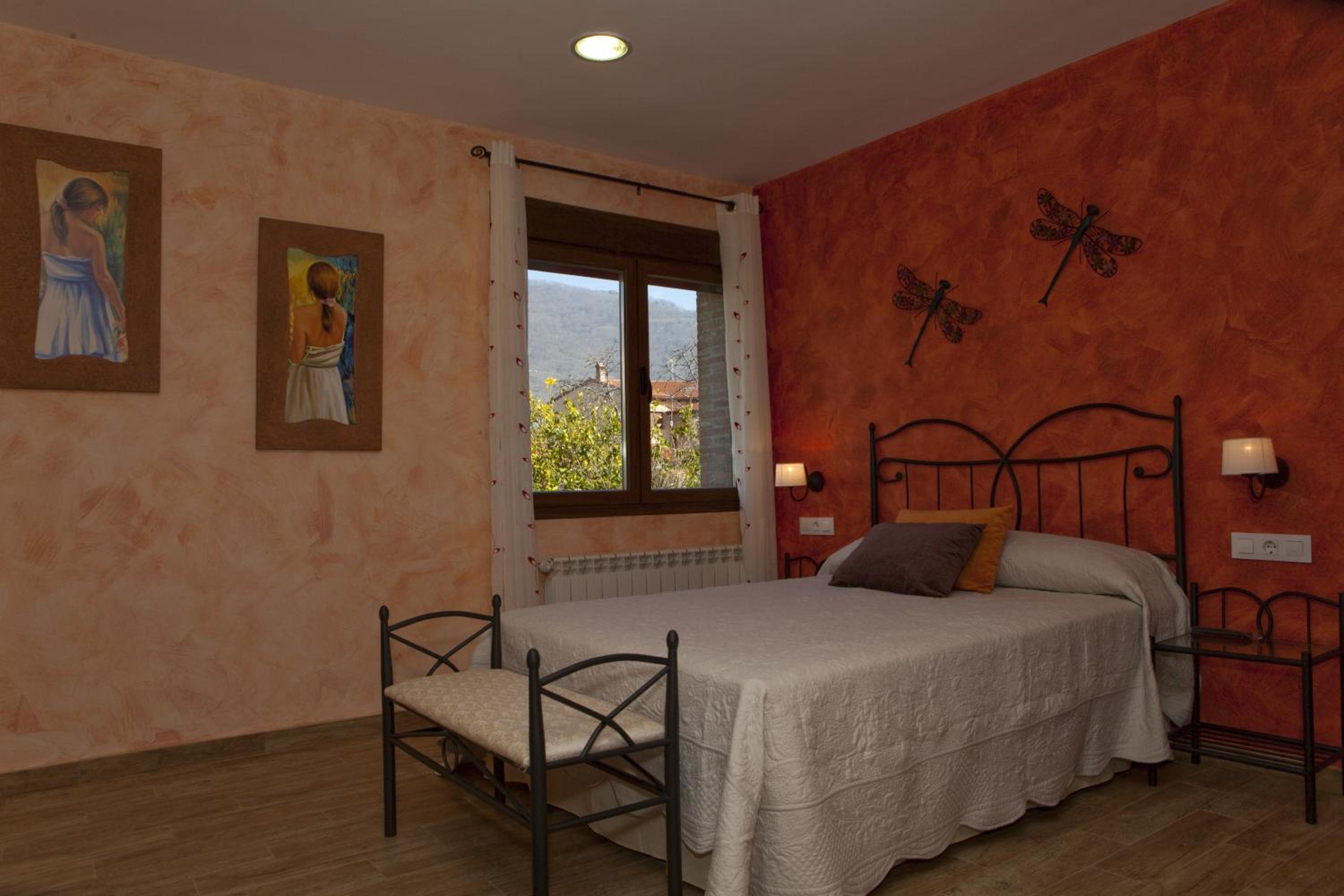 Double Room with Mountain View - Photo 3