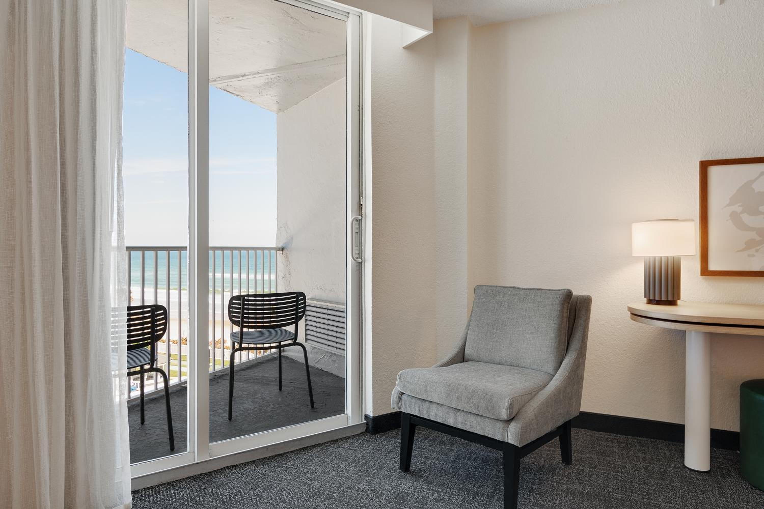 King Suite - Photo 6