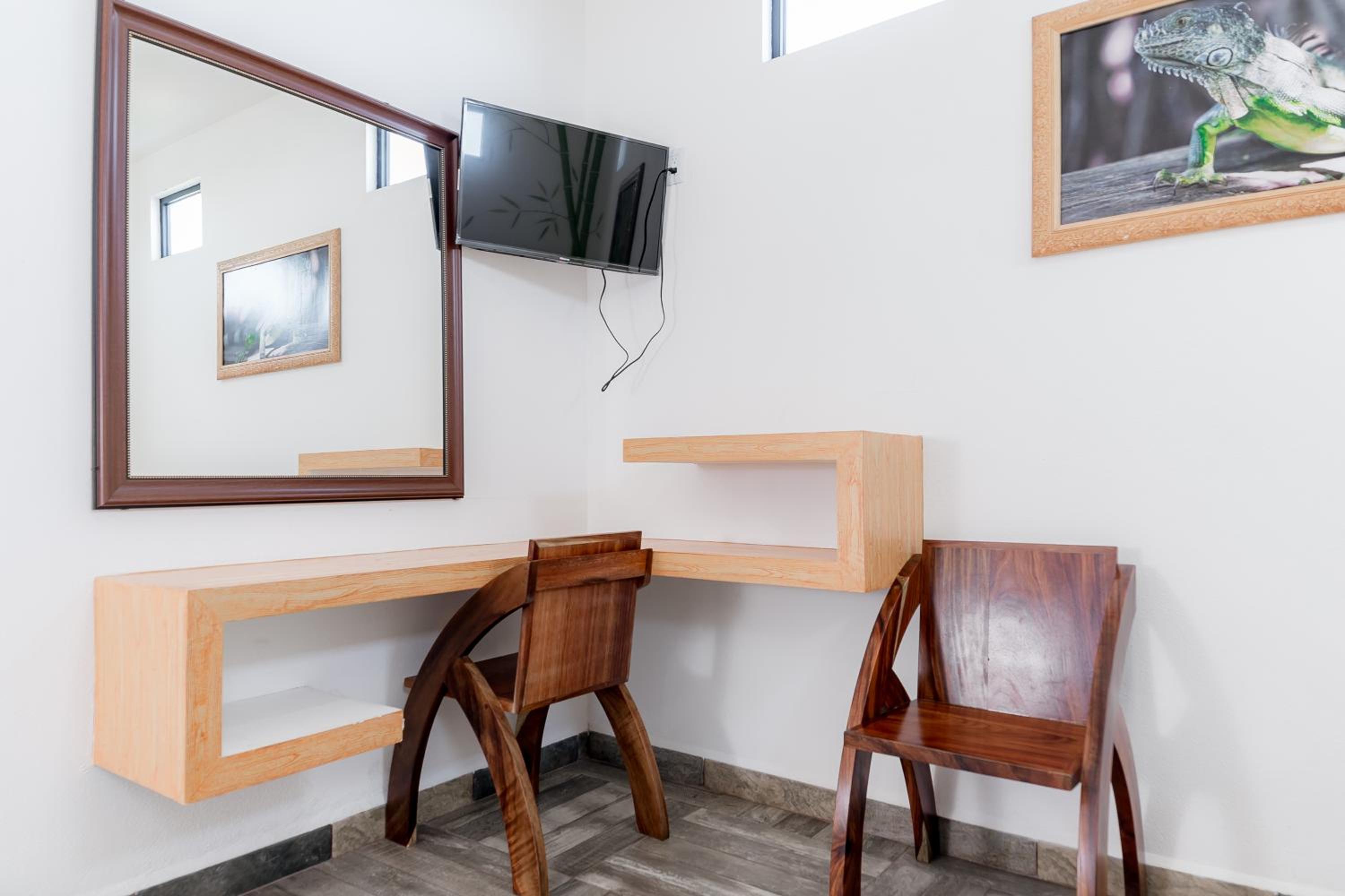 Twin Room - Photo 4