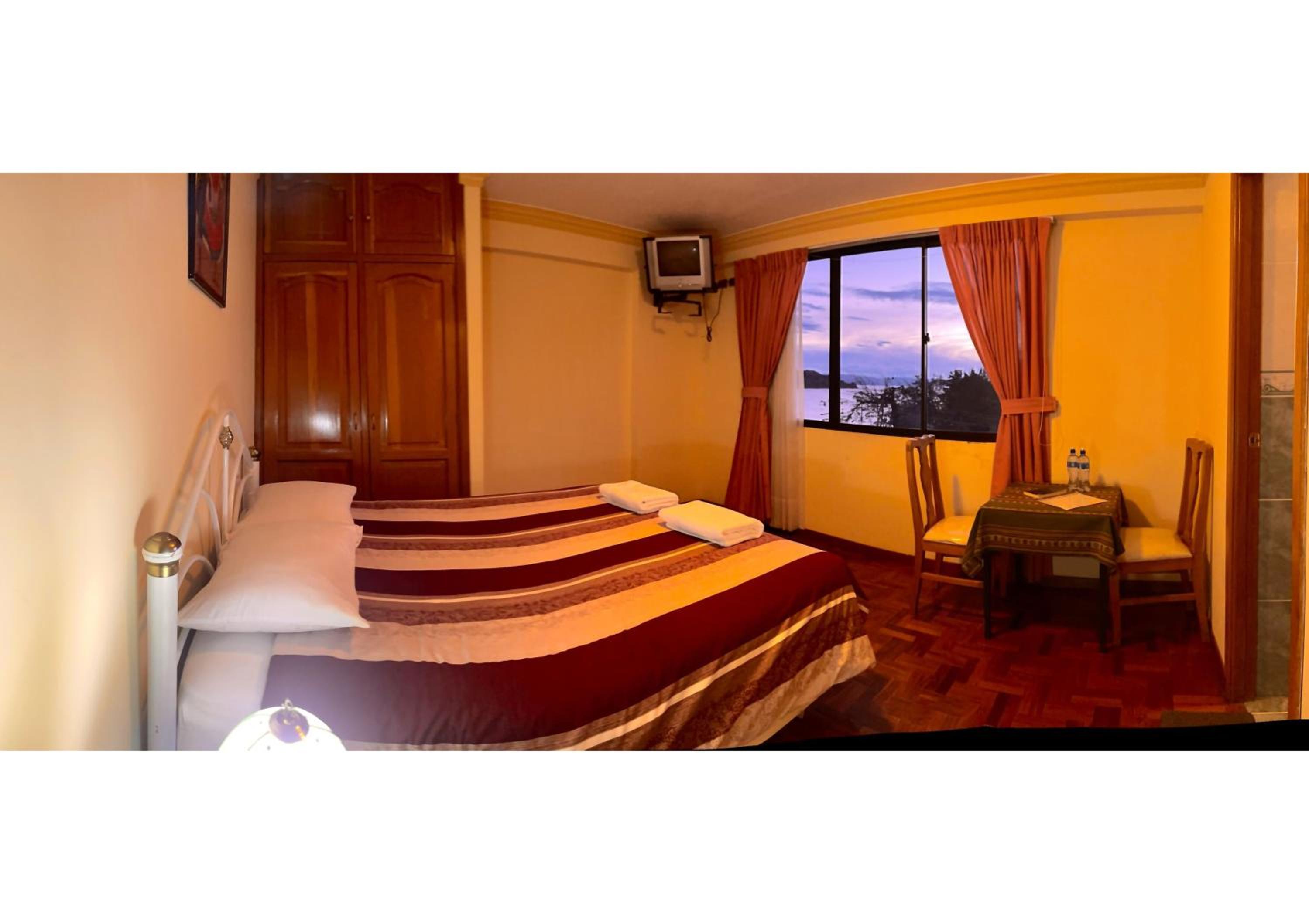 Single Room with Private External Bathroom photo 1