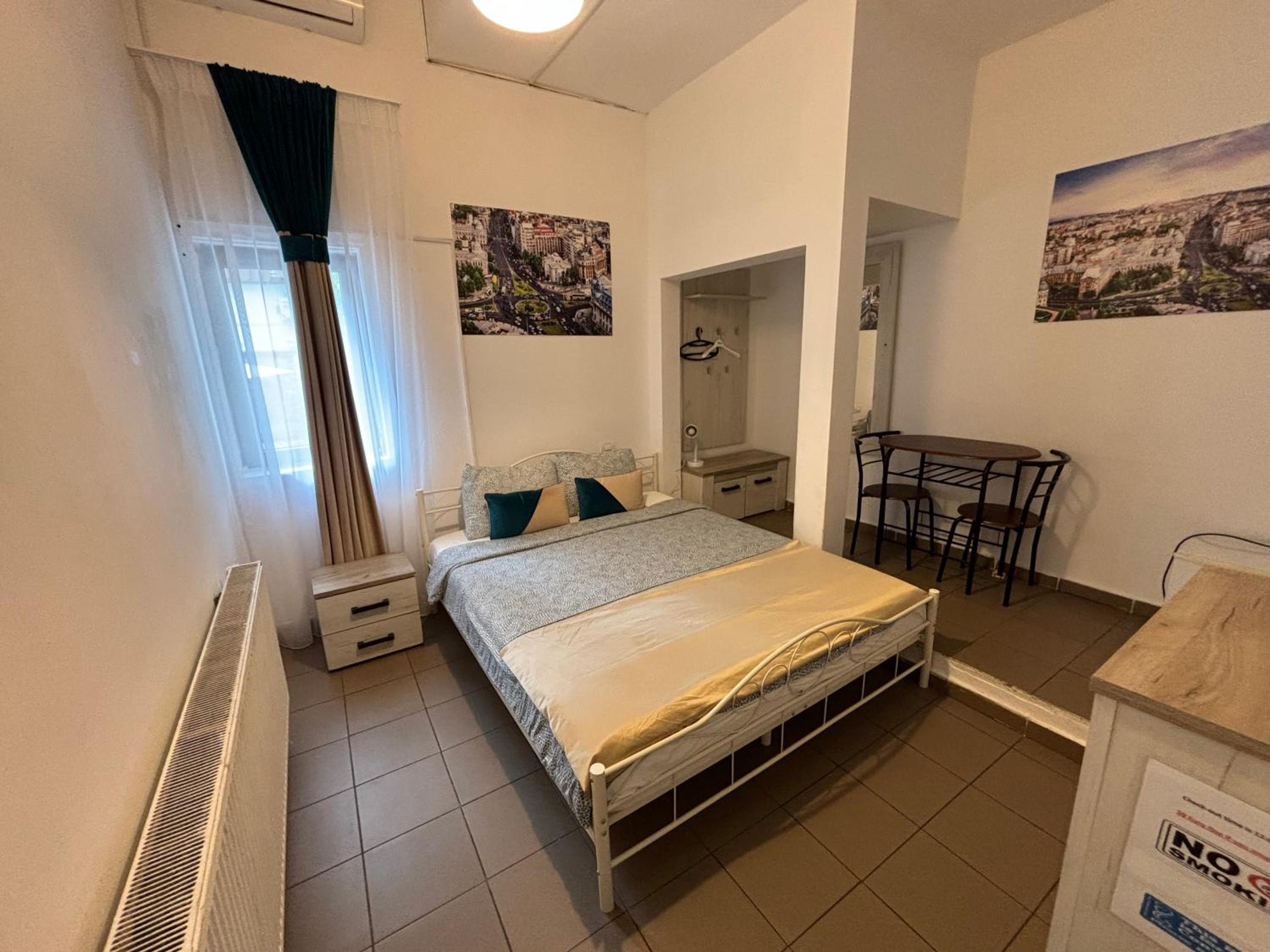 Queen Room photo 3