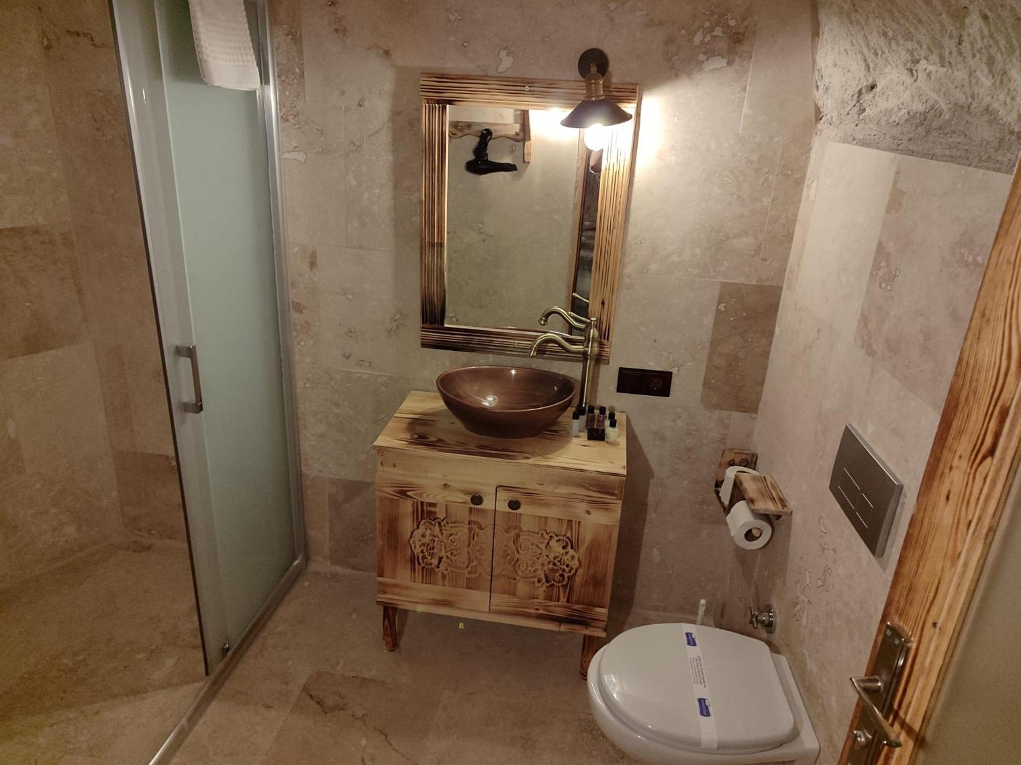 Deluxe Double Studio - Photo 11