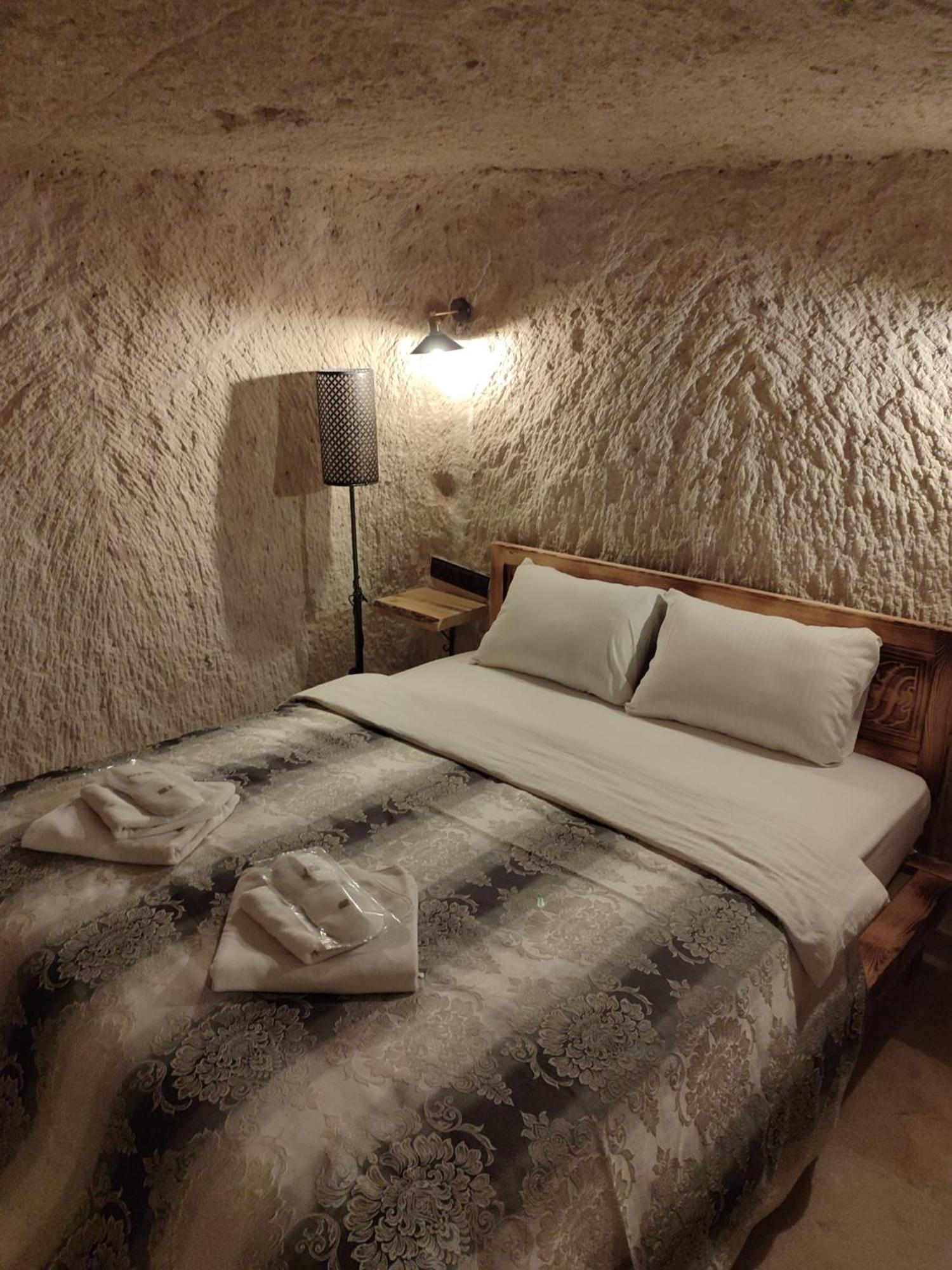 Quadruple Room - Photo 8