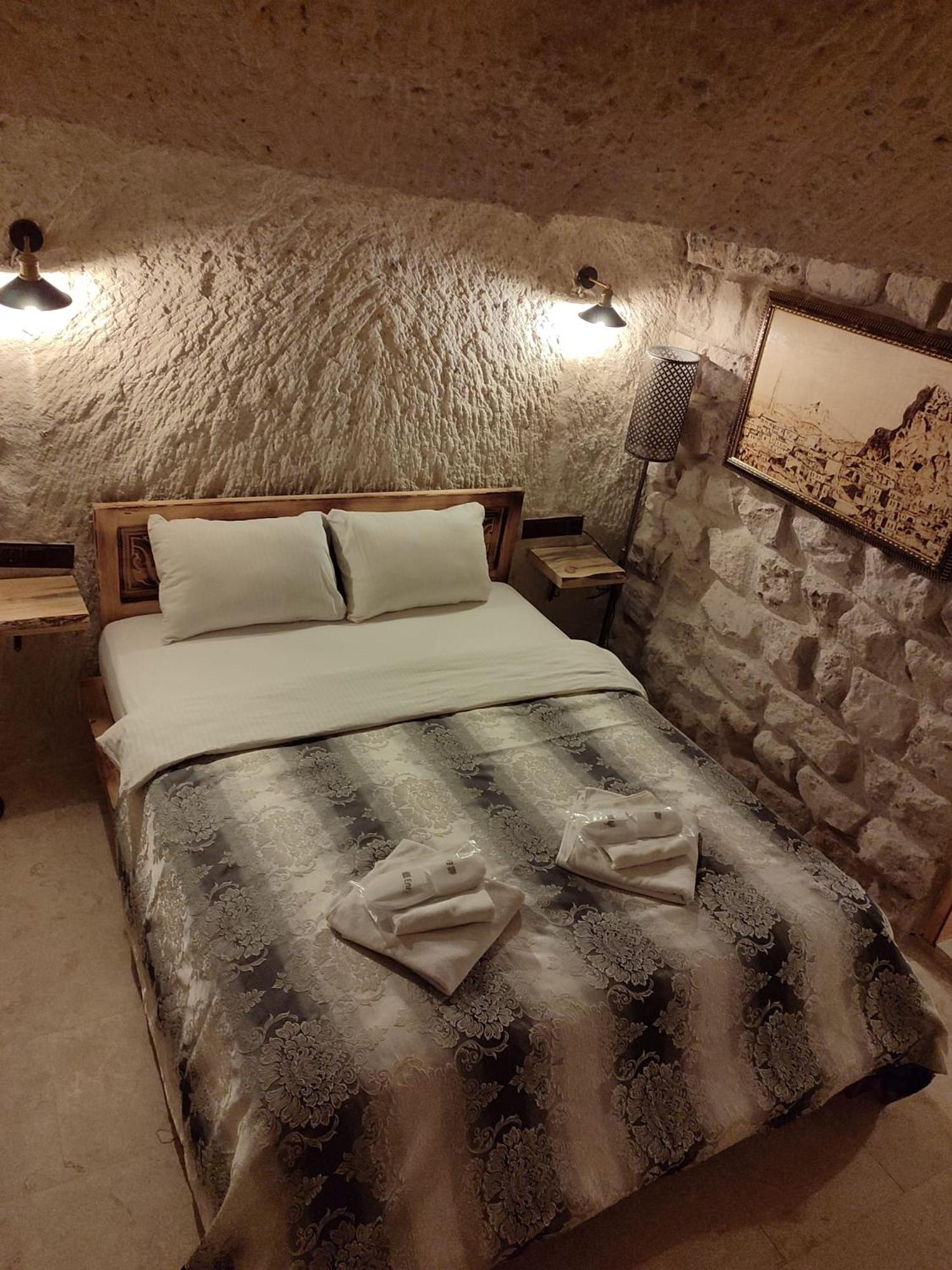 Quadruple Room - Photo 5