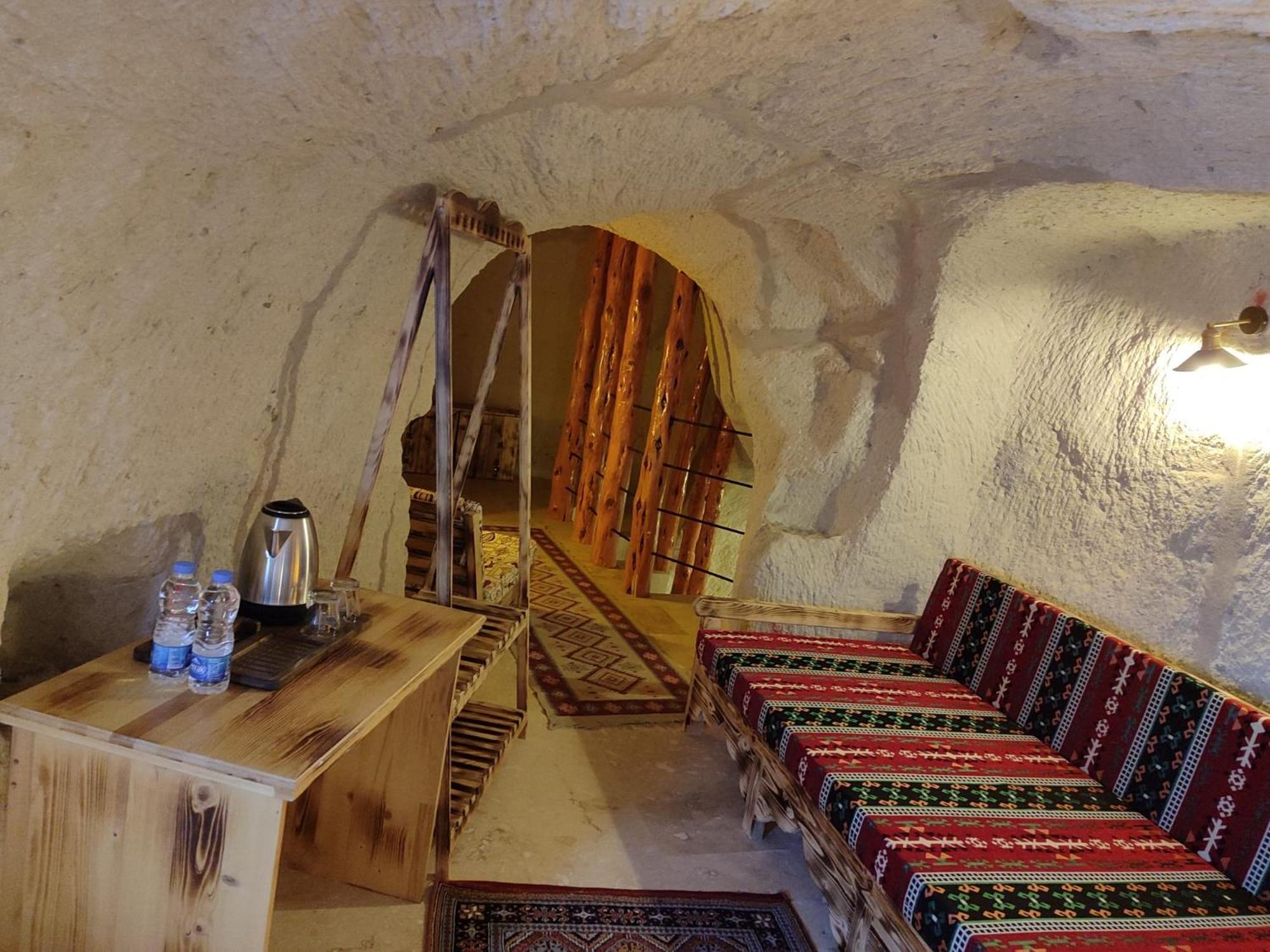 Quadruple Room - Photo 12