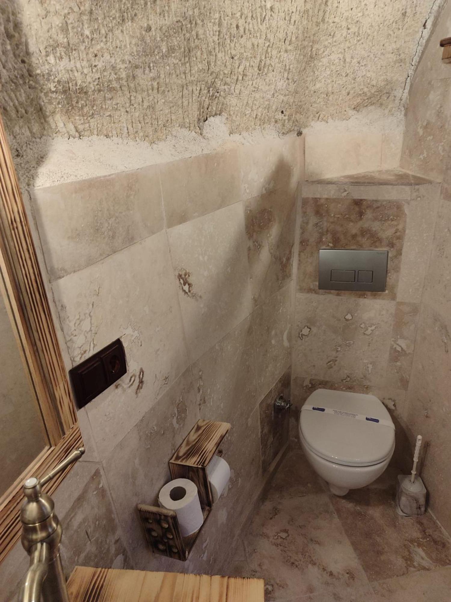 Deluxe Double Studio - Photo 13