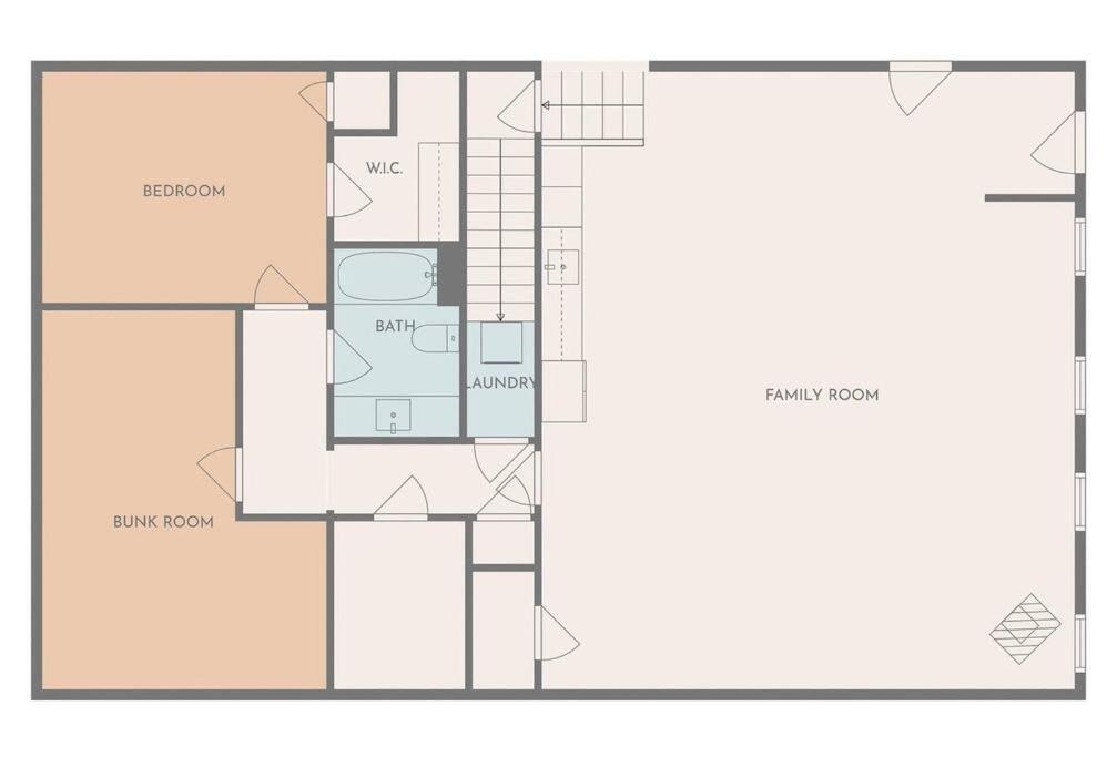 Five-Bedroom House photo 3