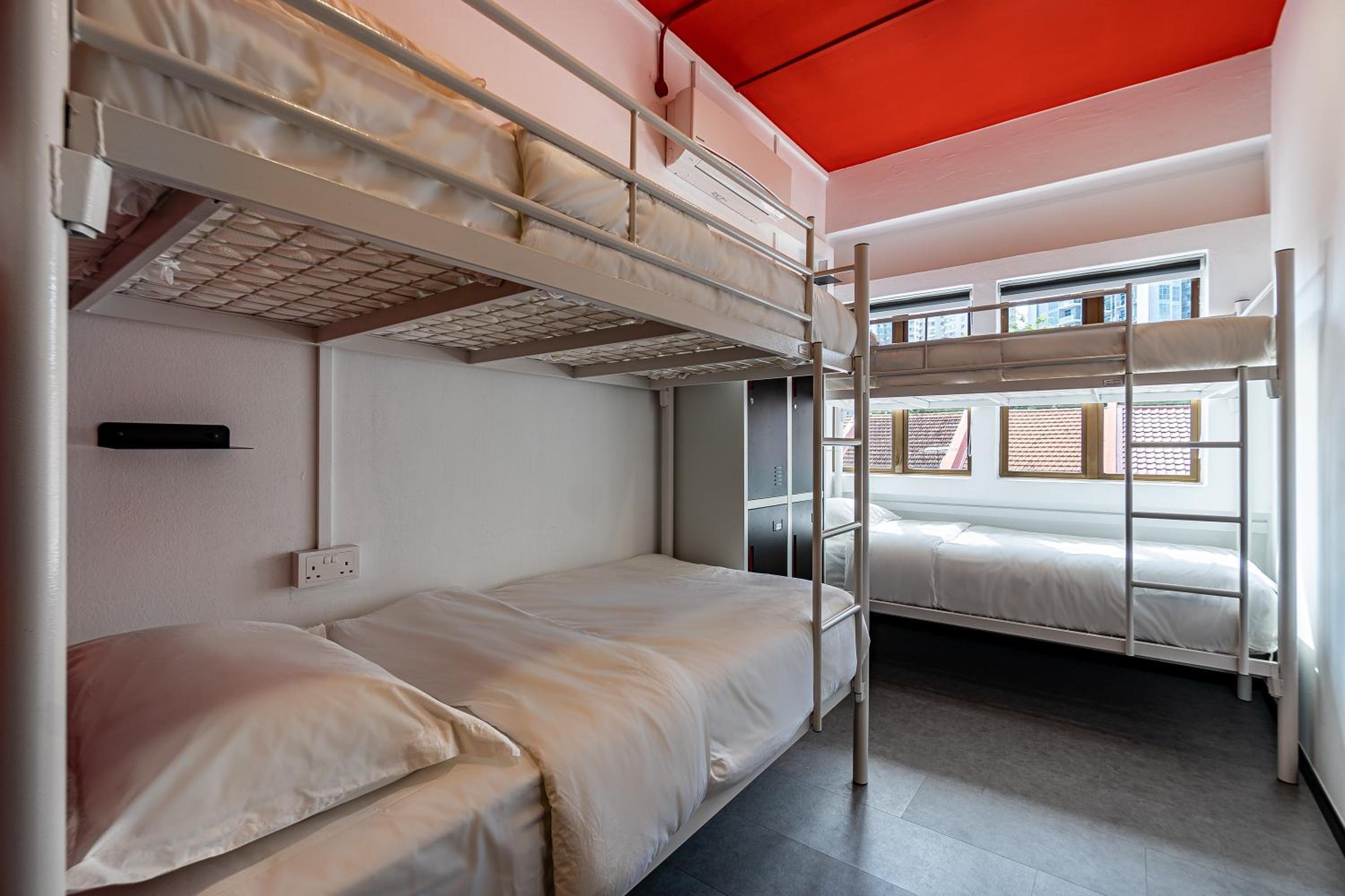 Private 4-Bed with Shared Bathroom photo 1