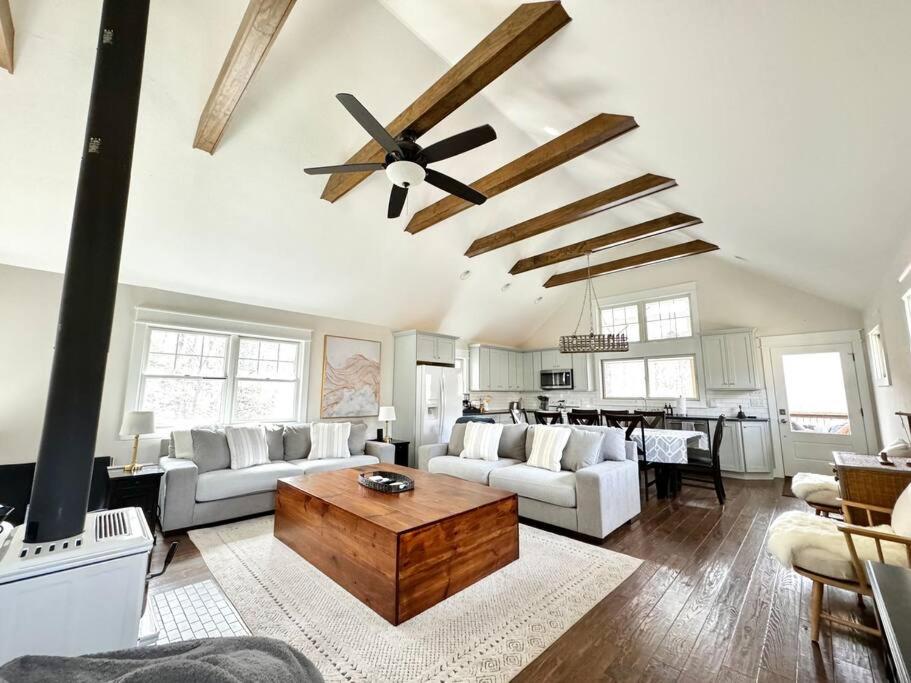 Three-Bedroom House photo 1