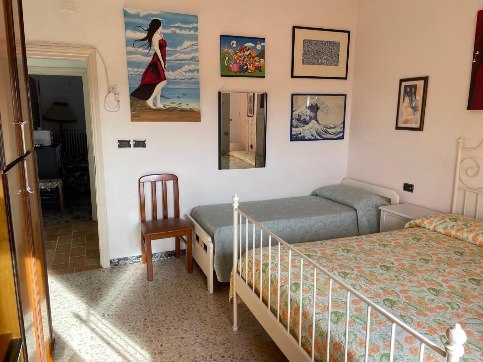 One-Bedroom House photo 1
