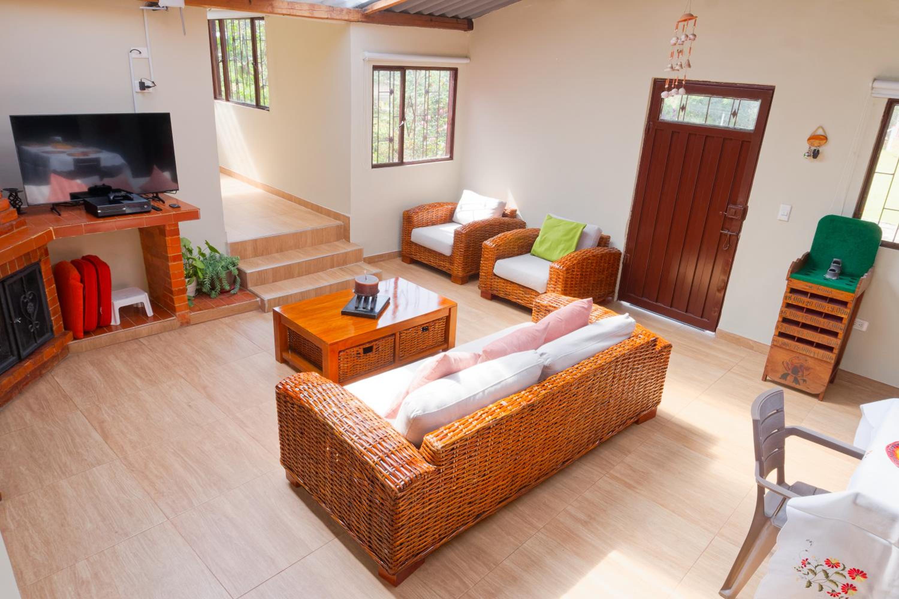 Four-Bedroom House photo 2