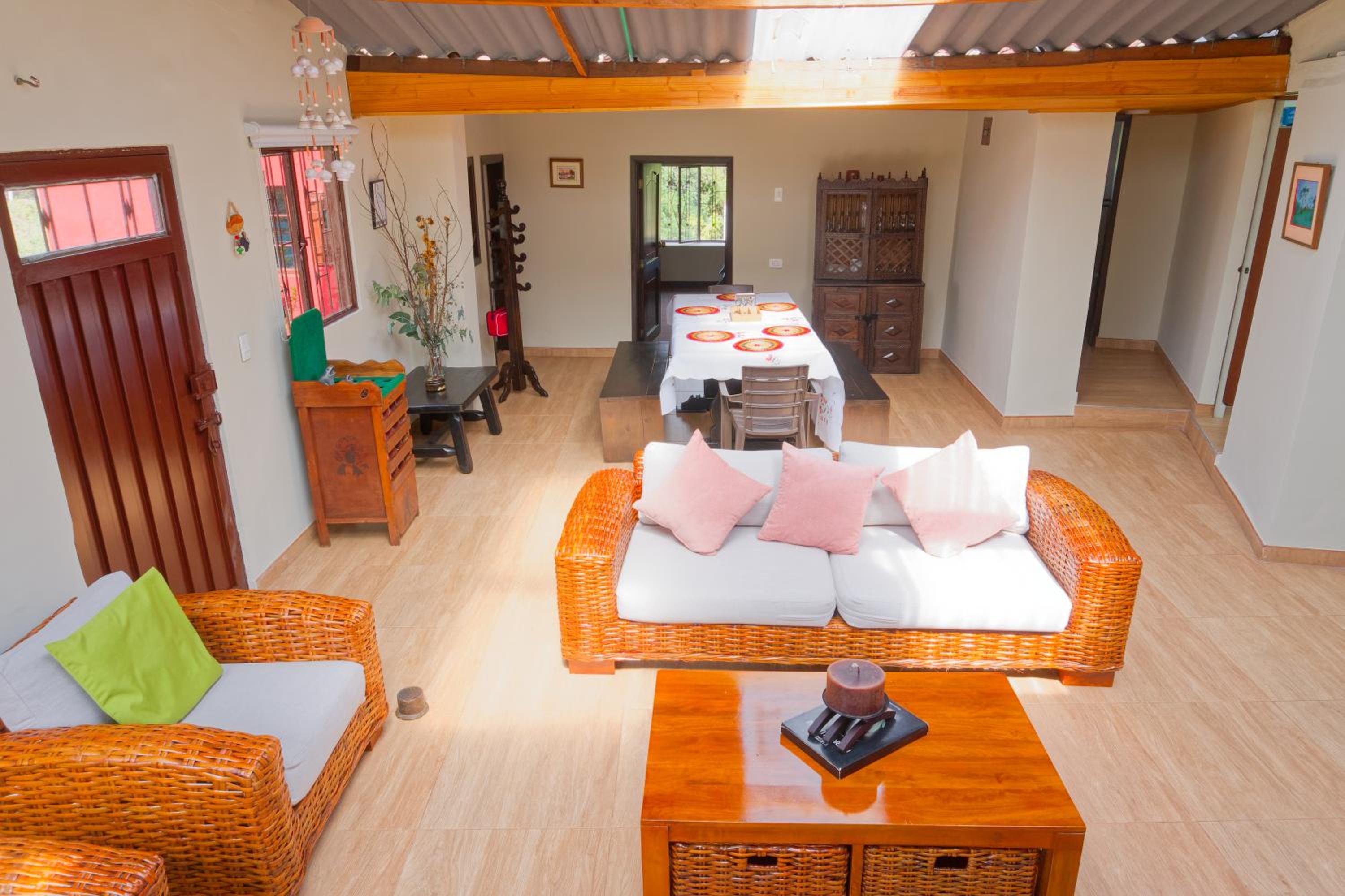 Four-Bedroom House photo 3