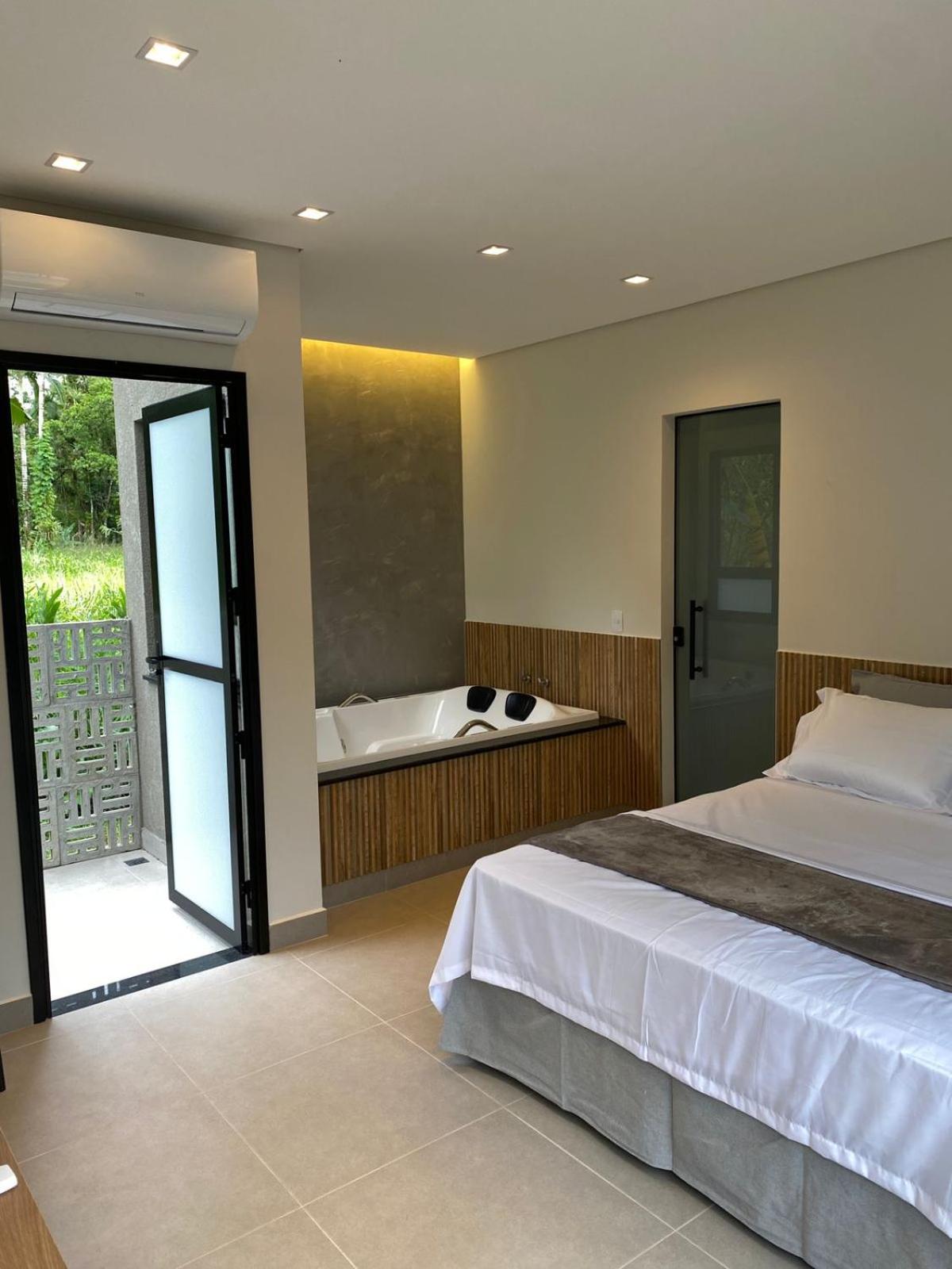 Deluxe Double Room with Bath