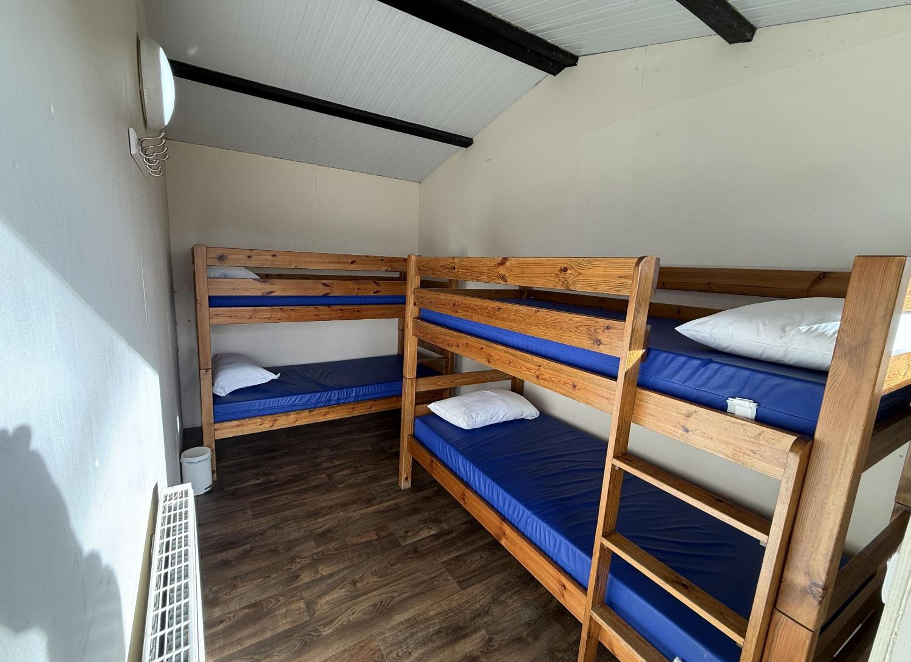 Standard Twin Room with Shared Bathroom