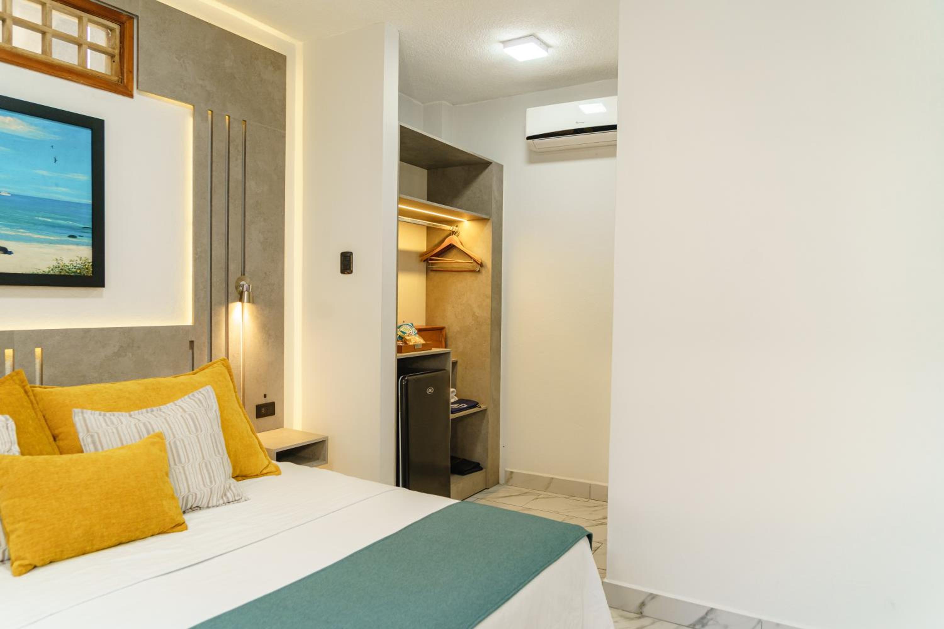 Standard Double Room photo 3