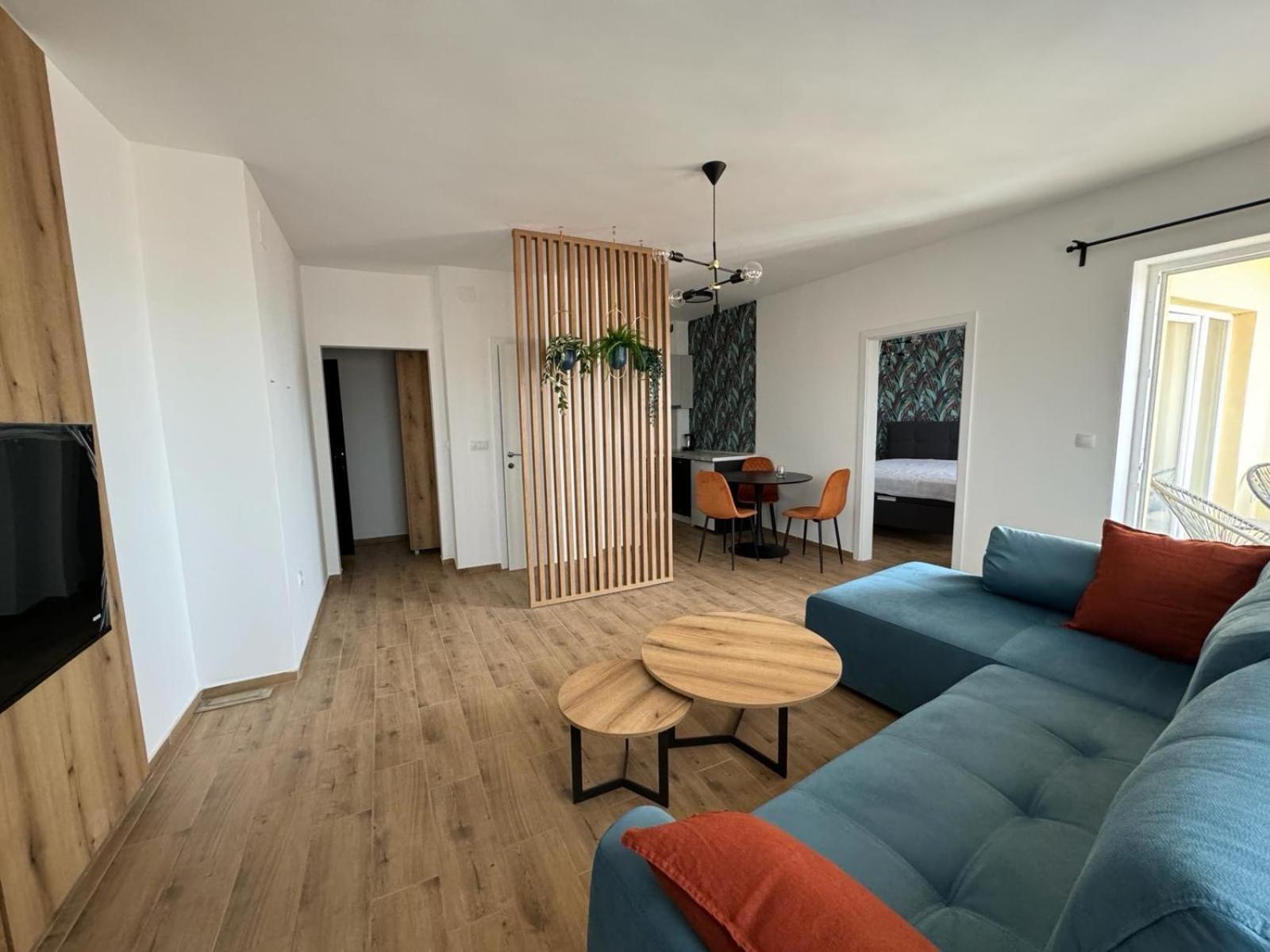 Apartment with Lake View photo 3
