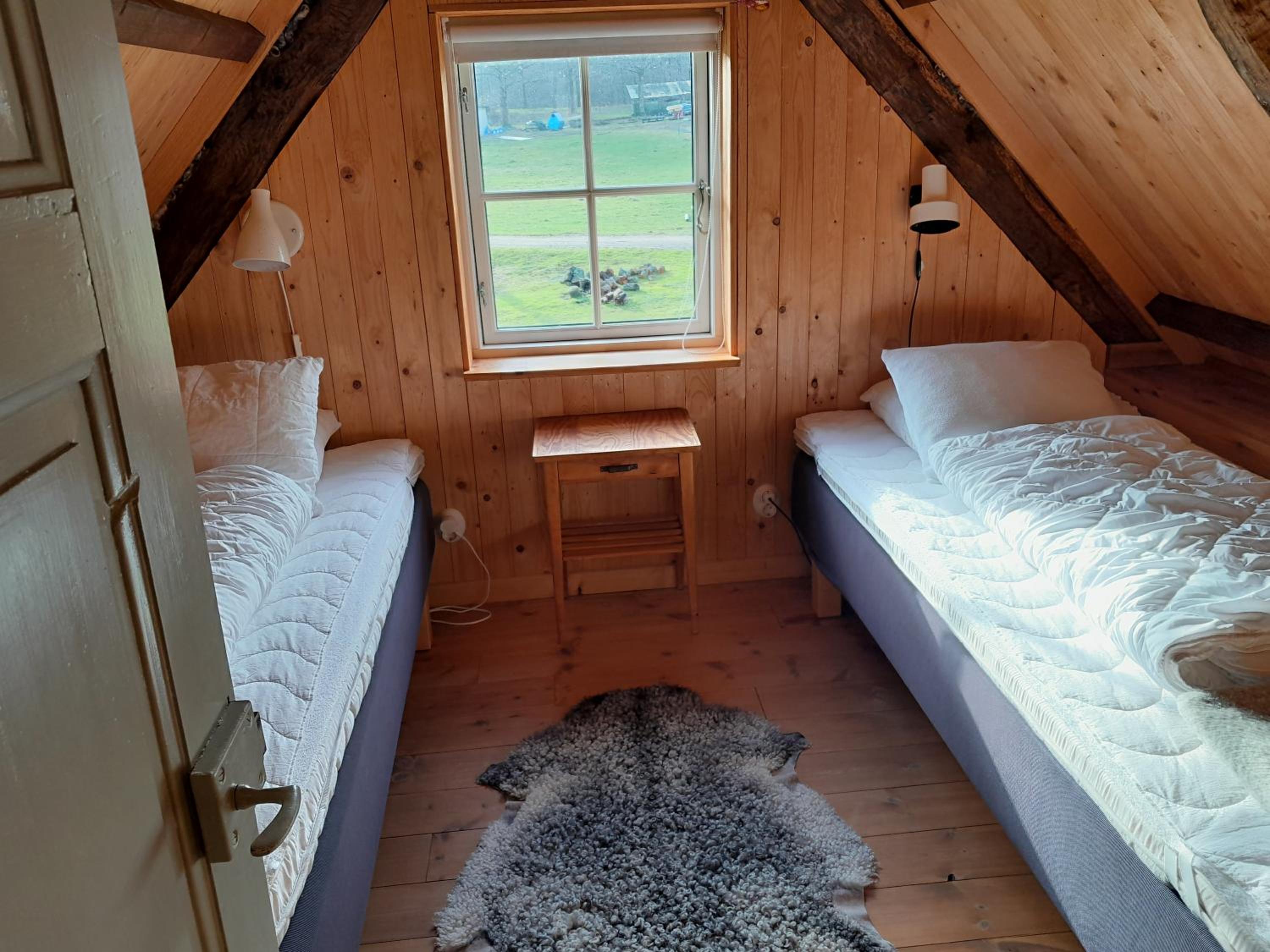 Two-Bedroom House - Photo 1