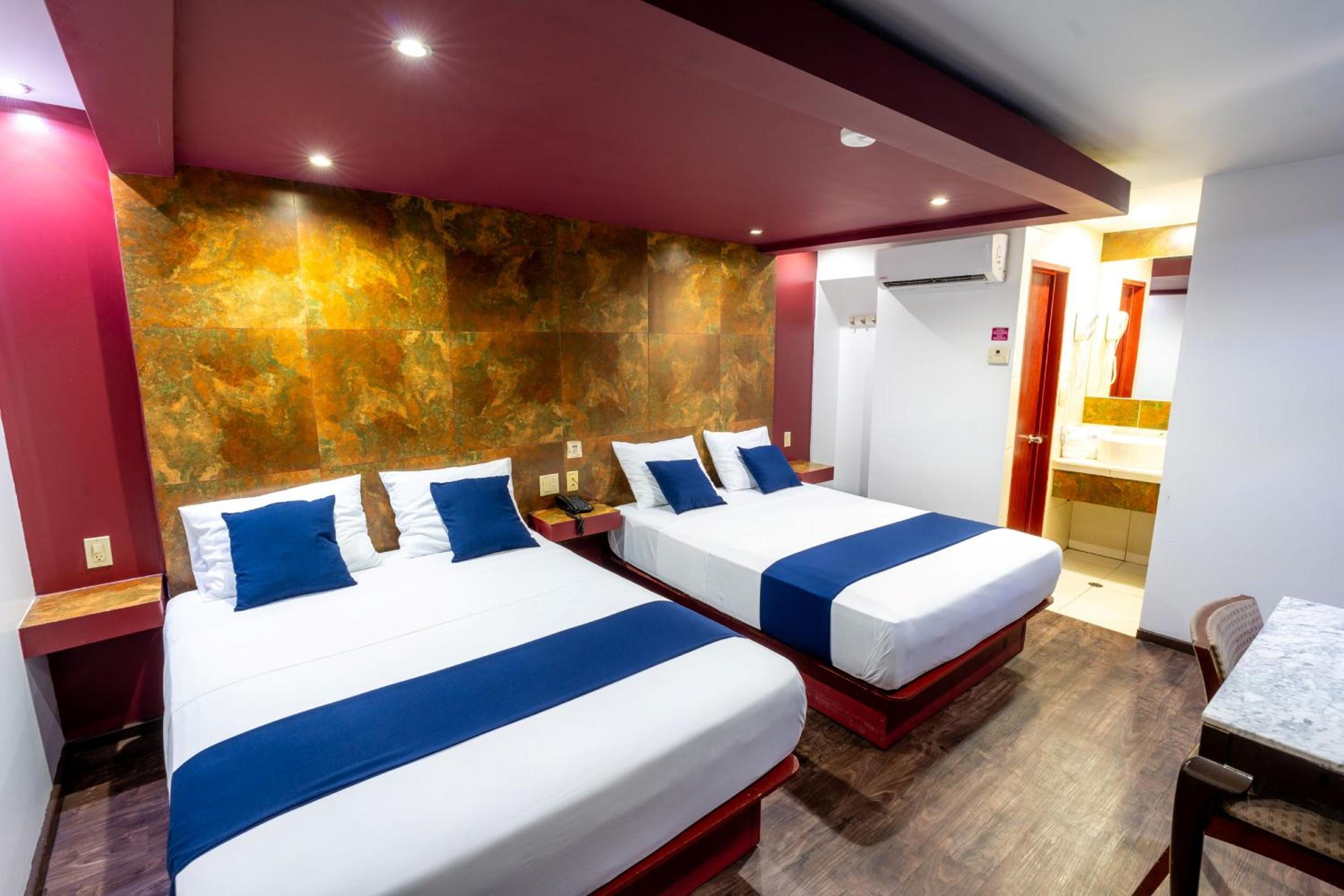 Standard Twin Room - Photo 1