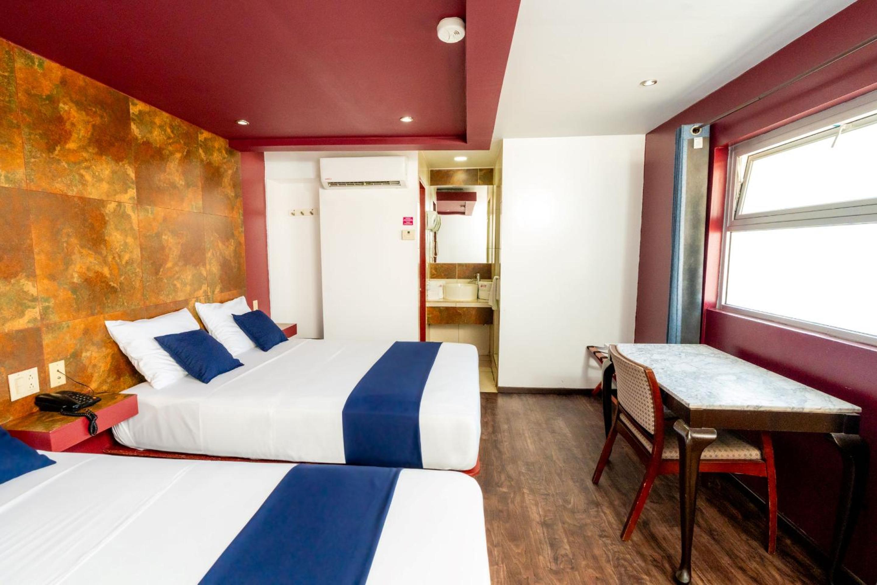 Standard Twin Room - Photo 2