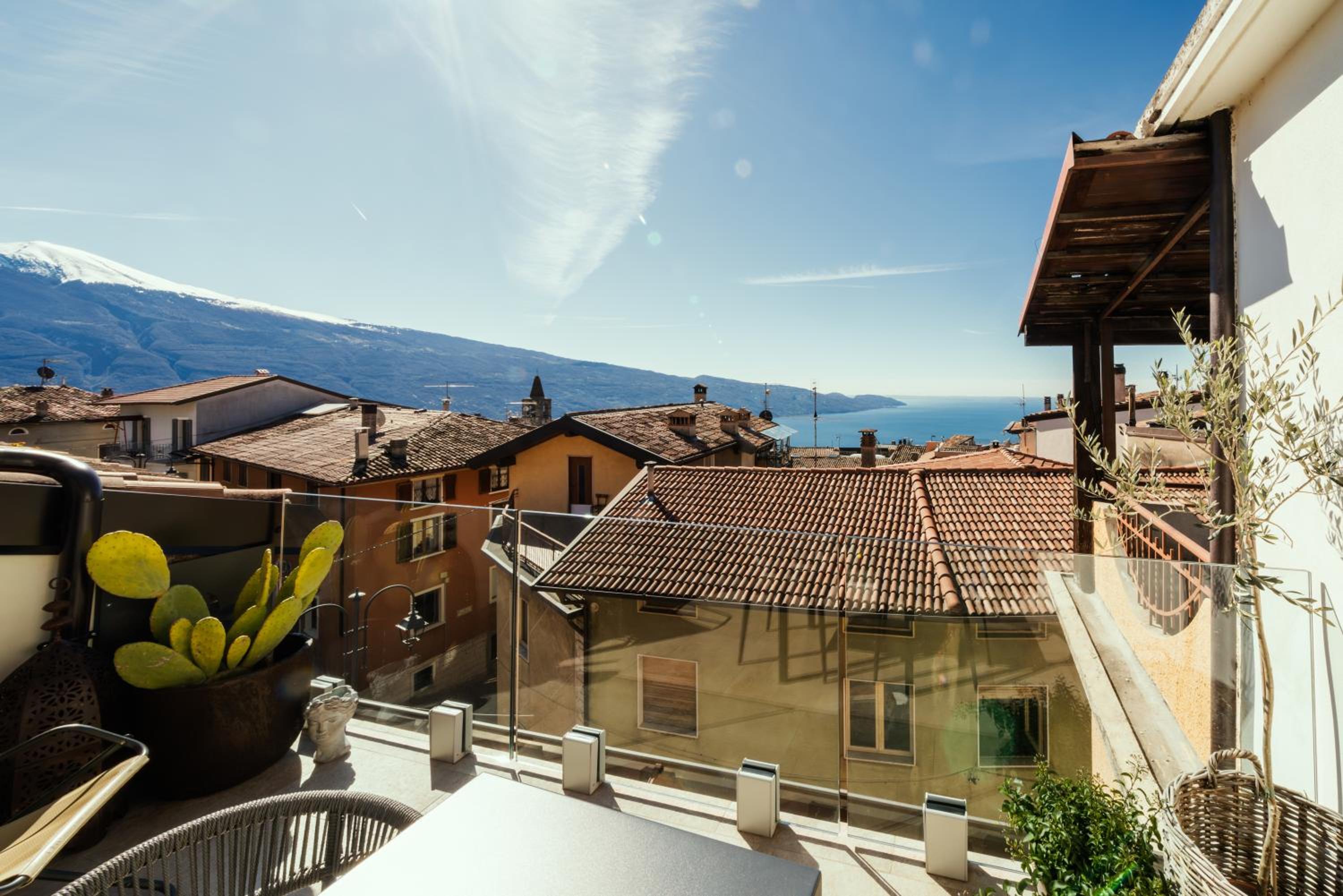 Superior One-Bedroom Apartment with Balcony photo 3