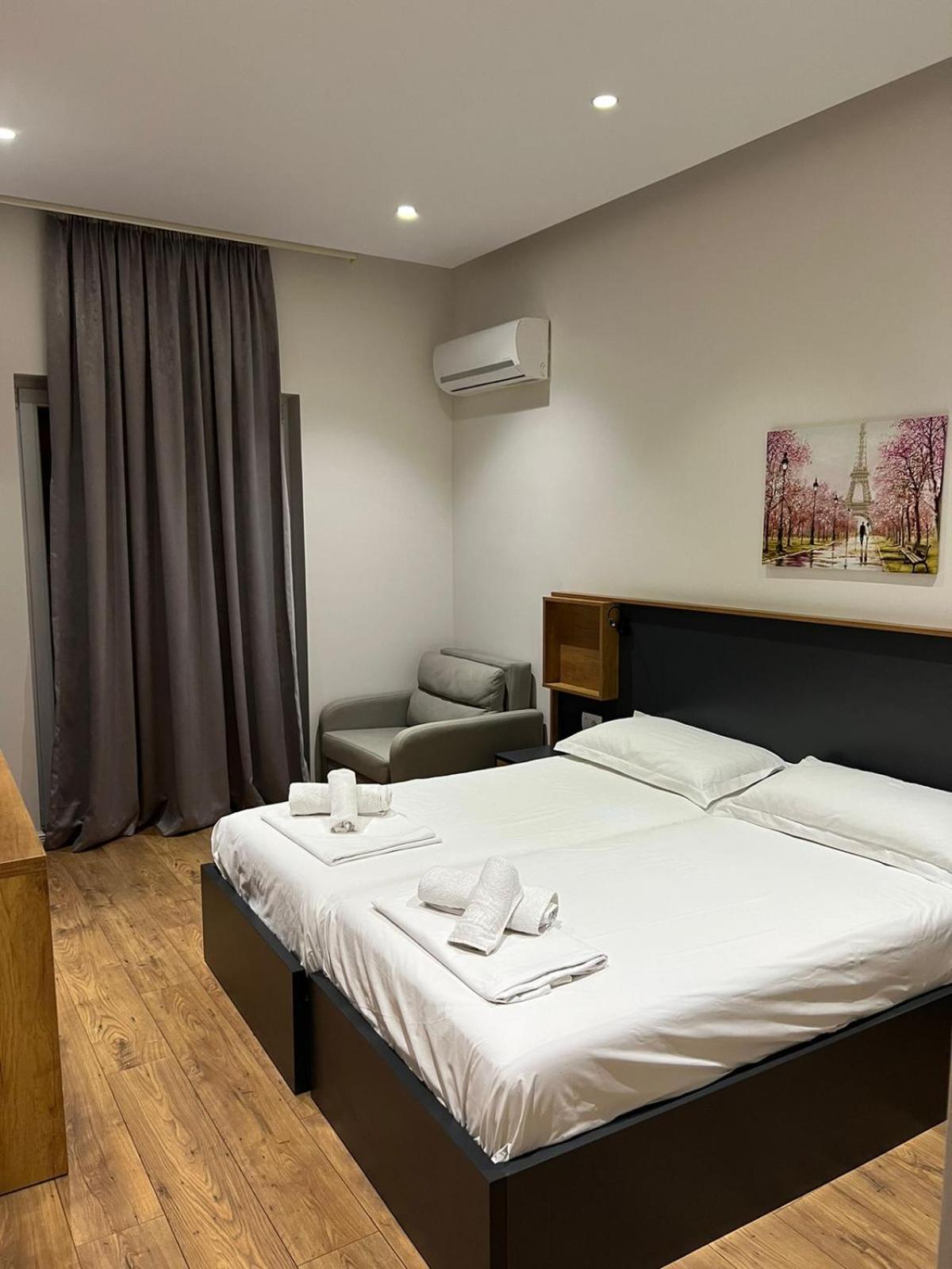 Triple Room with Balcony