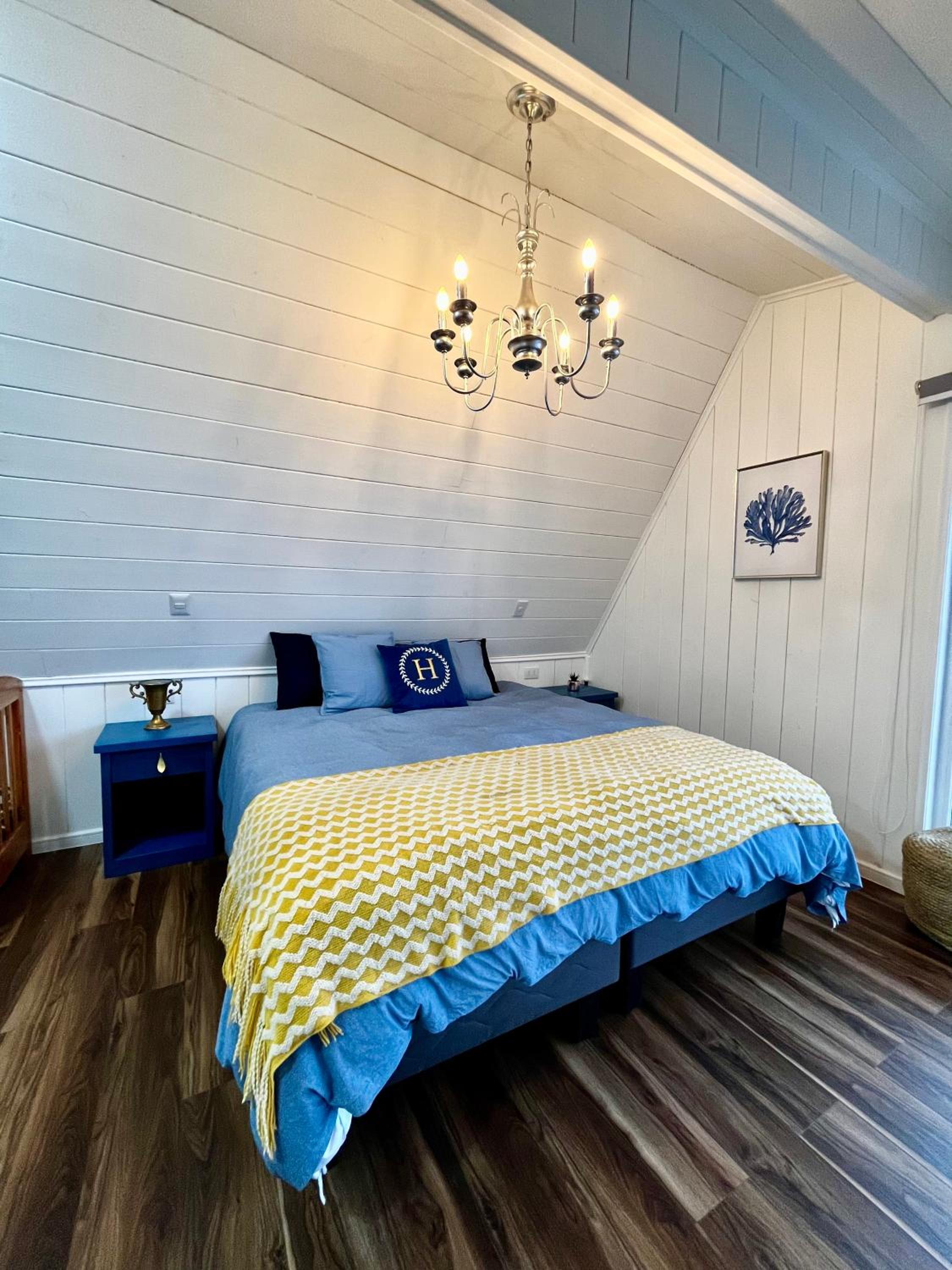 Four-Bedroom House photo 2